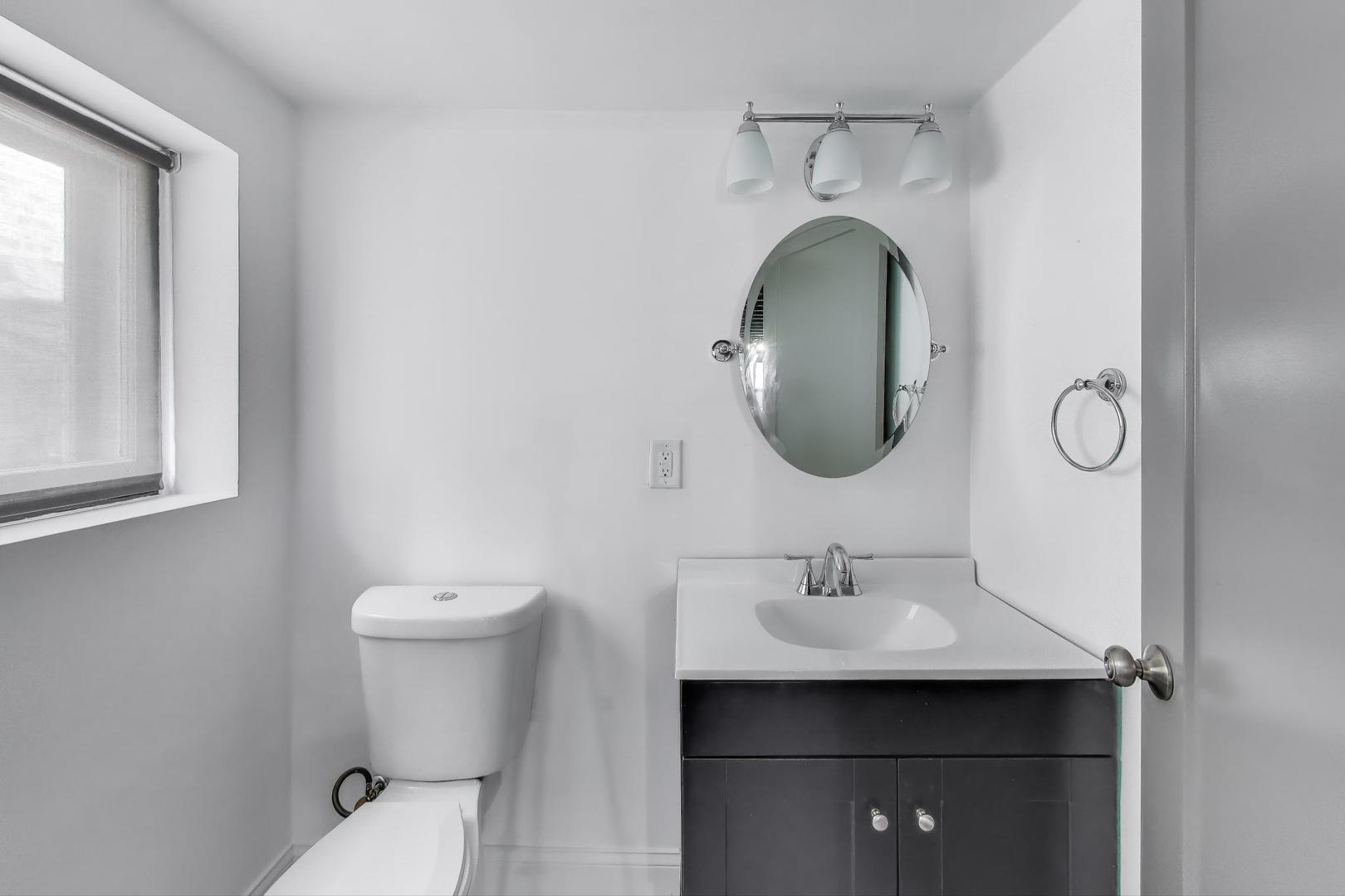 34 Le Moyne Parkway, Oak Park, IL 60302