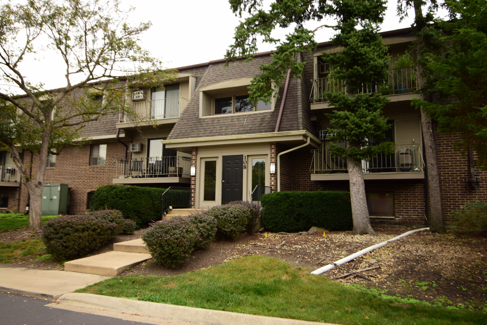108 E Bailey Road #M, Naperville, IL 60565