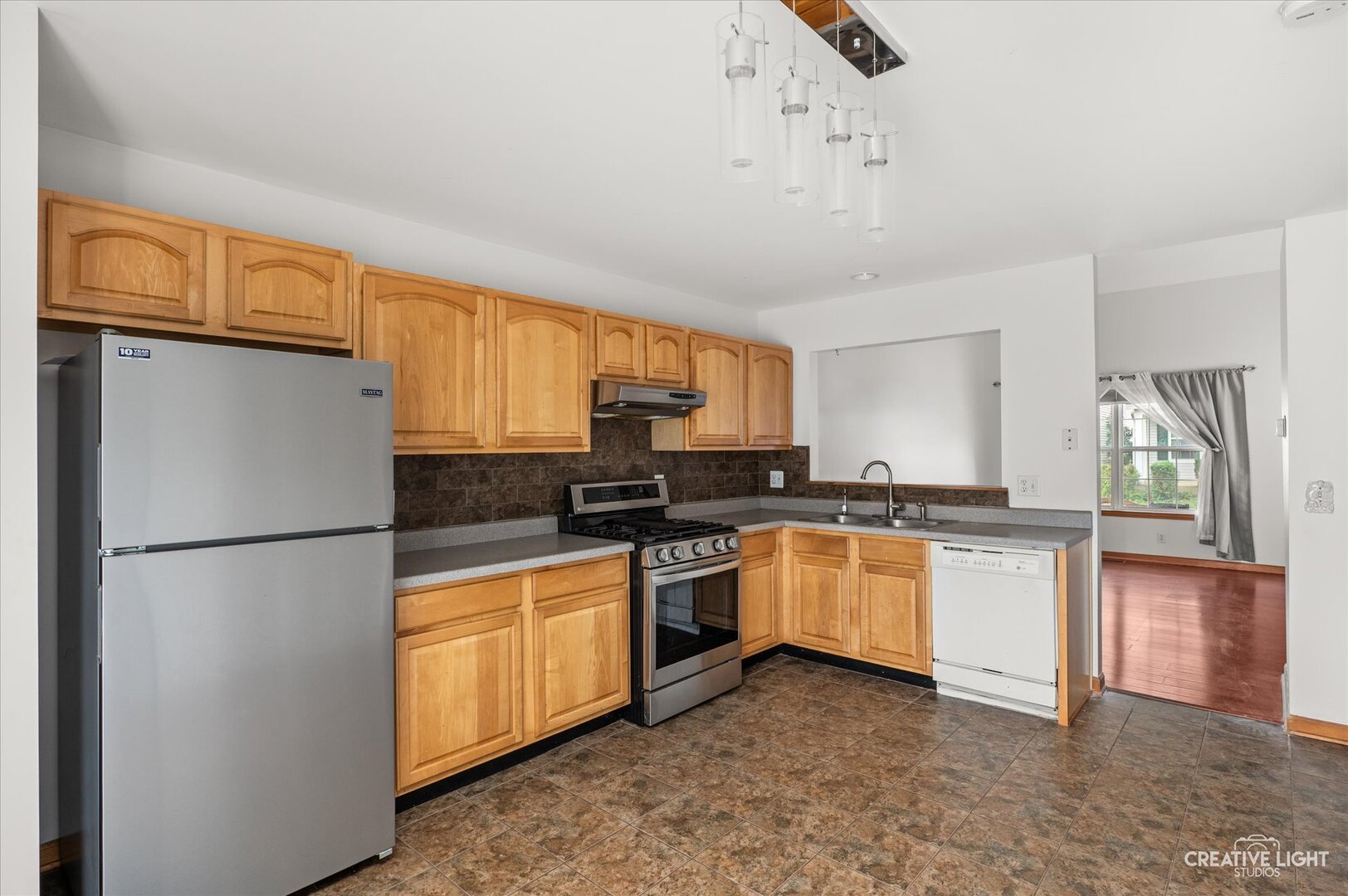 1750 Hickory Park Lane, Aurora, IL 60504