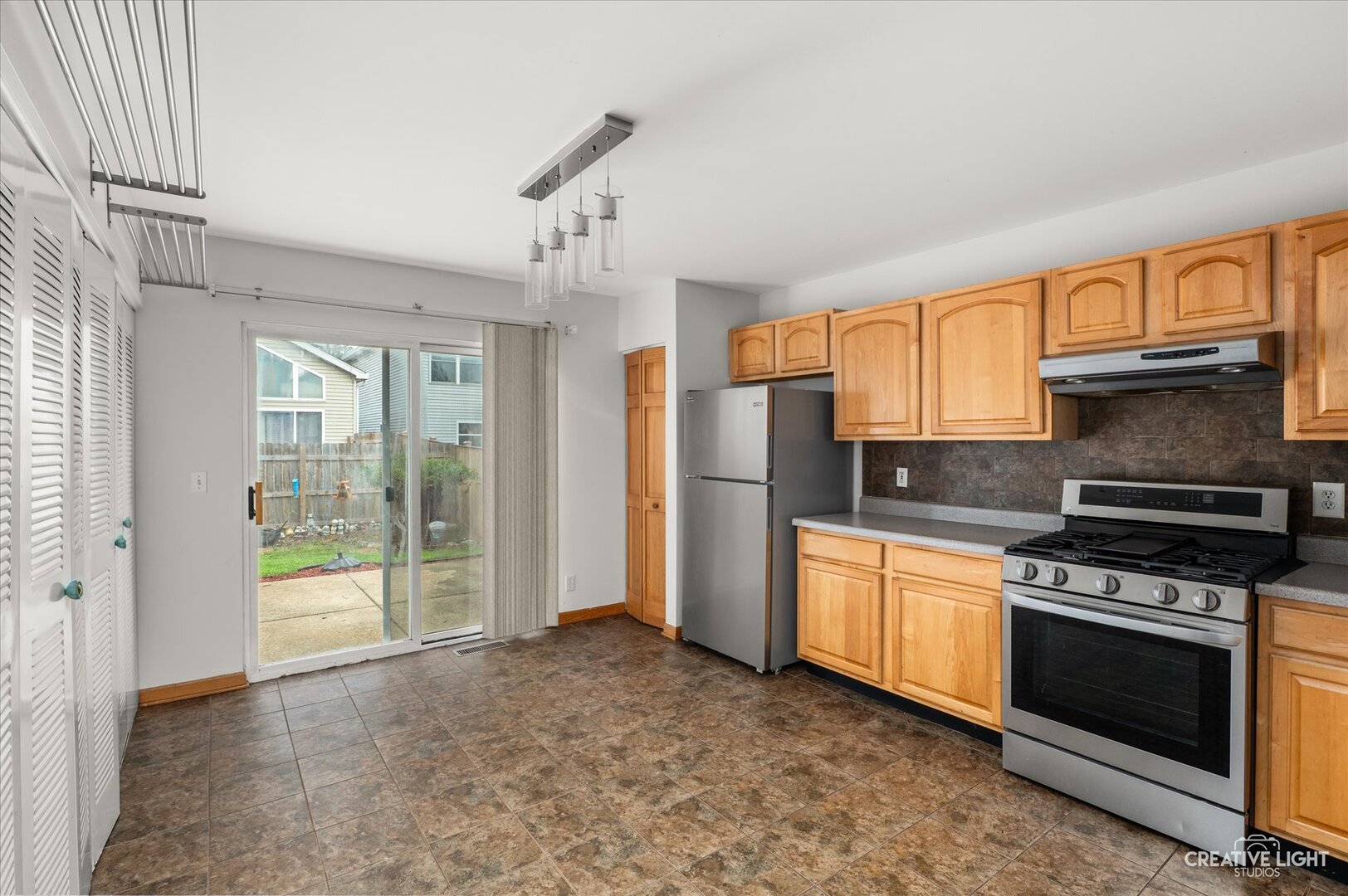 1750 Hickory Park Lane, Aurora, IL 60504