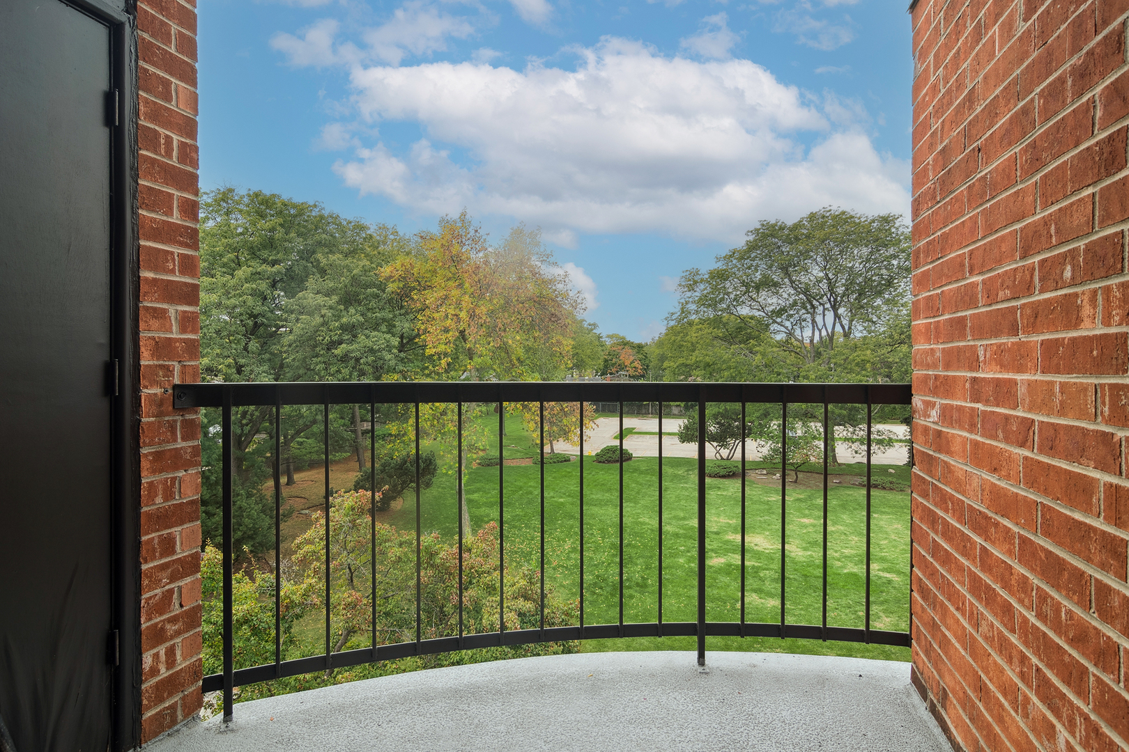 1415 E Central Road #422C, Arlington Heights, IL 60005