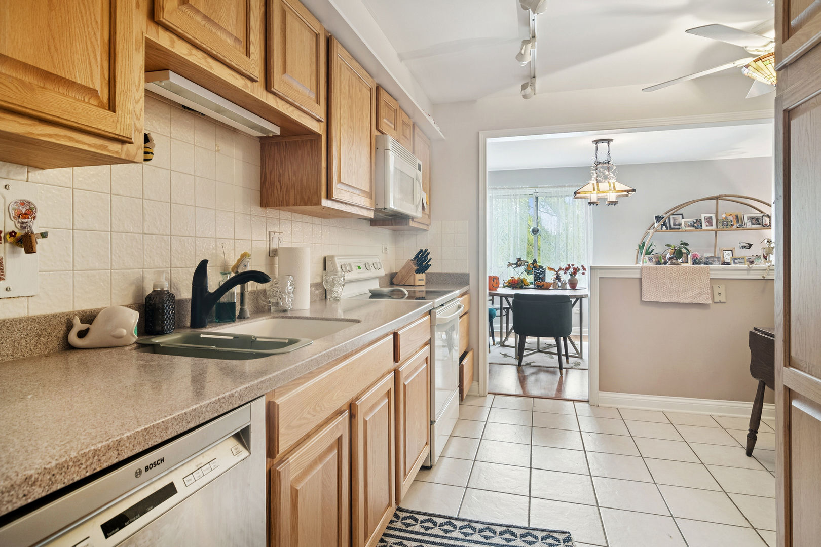 1415 E Central Road #422C, Arlington Heights, IL 60005