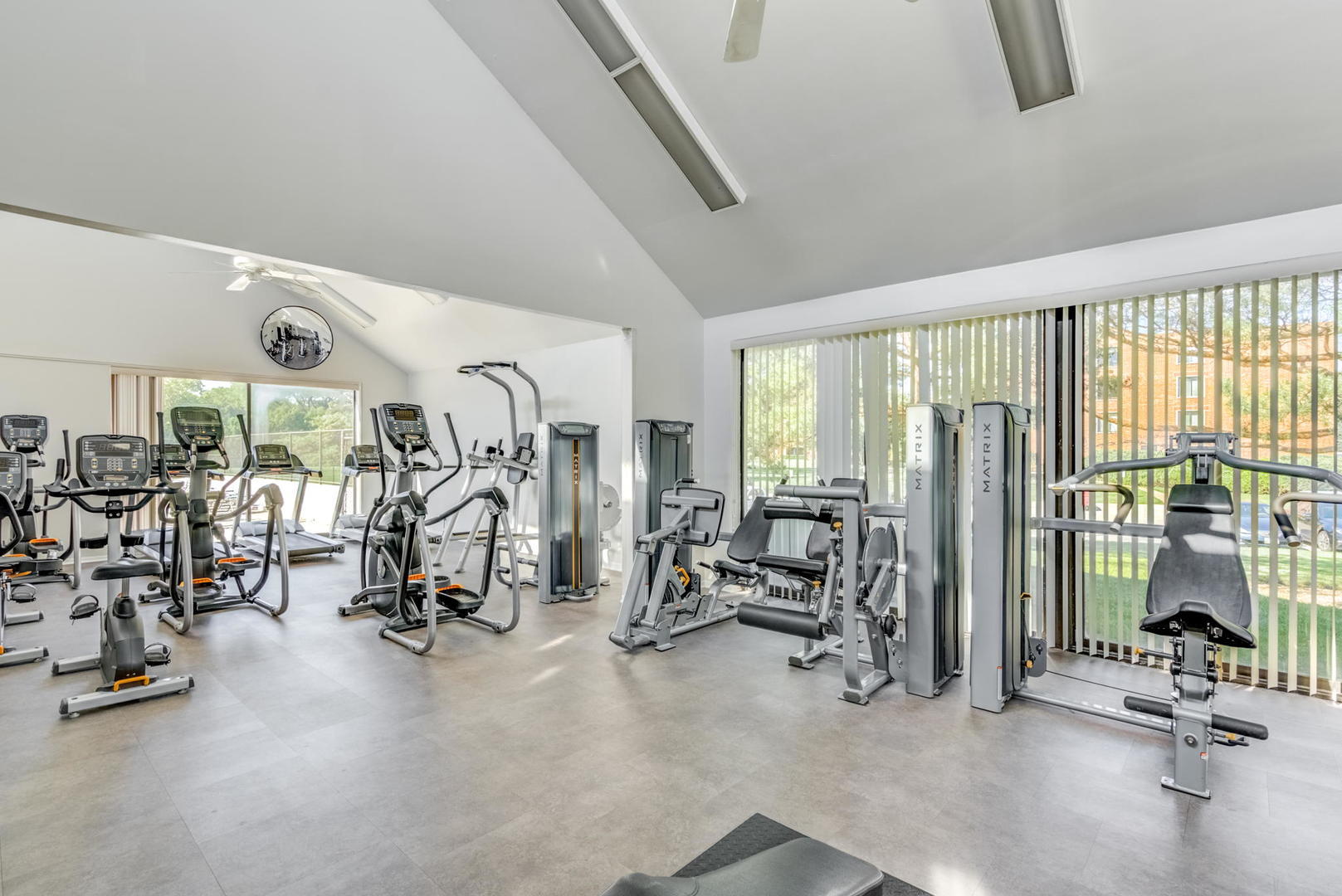 1415 E Central Road #422C, Arlington Heights, IL 60005
