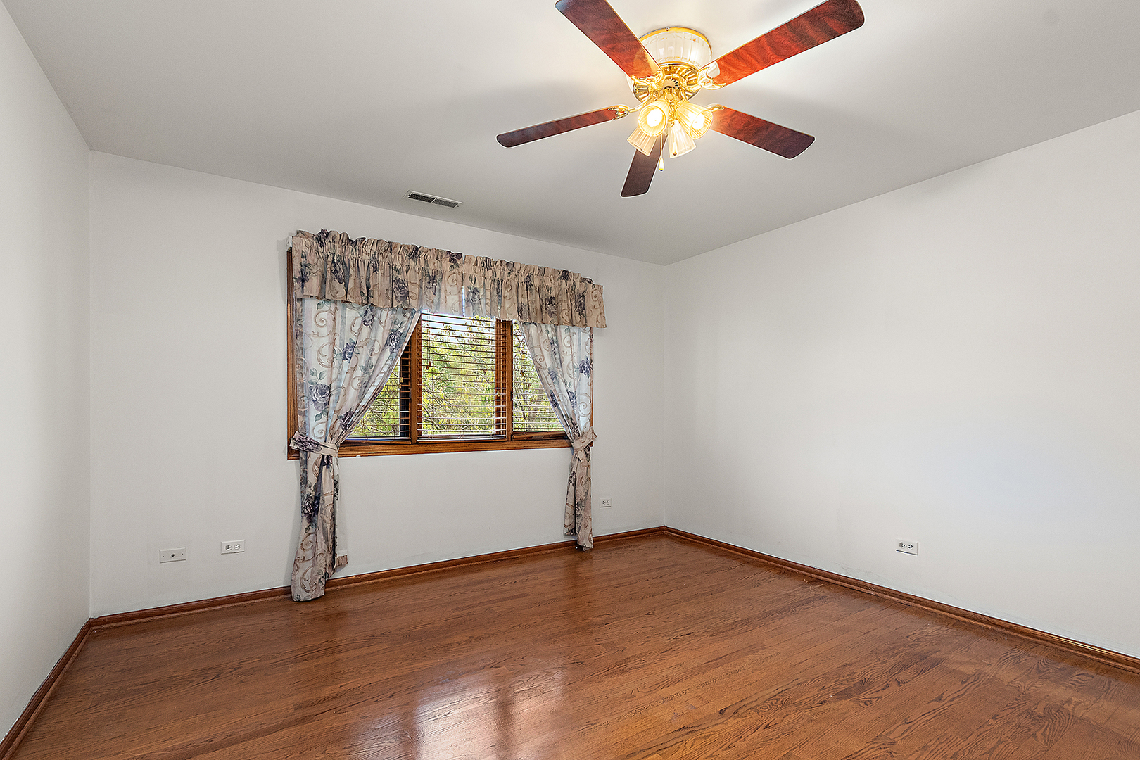 8036 Blarney Road, Tinley Park, IL 60477