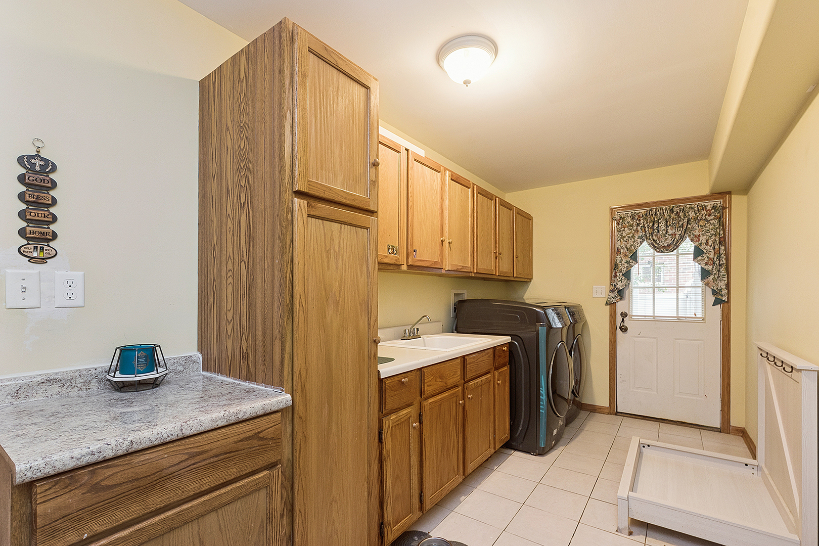8036 Blarney Road, Tinley Park, IL 60477