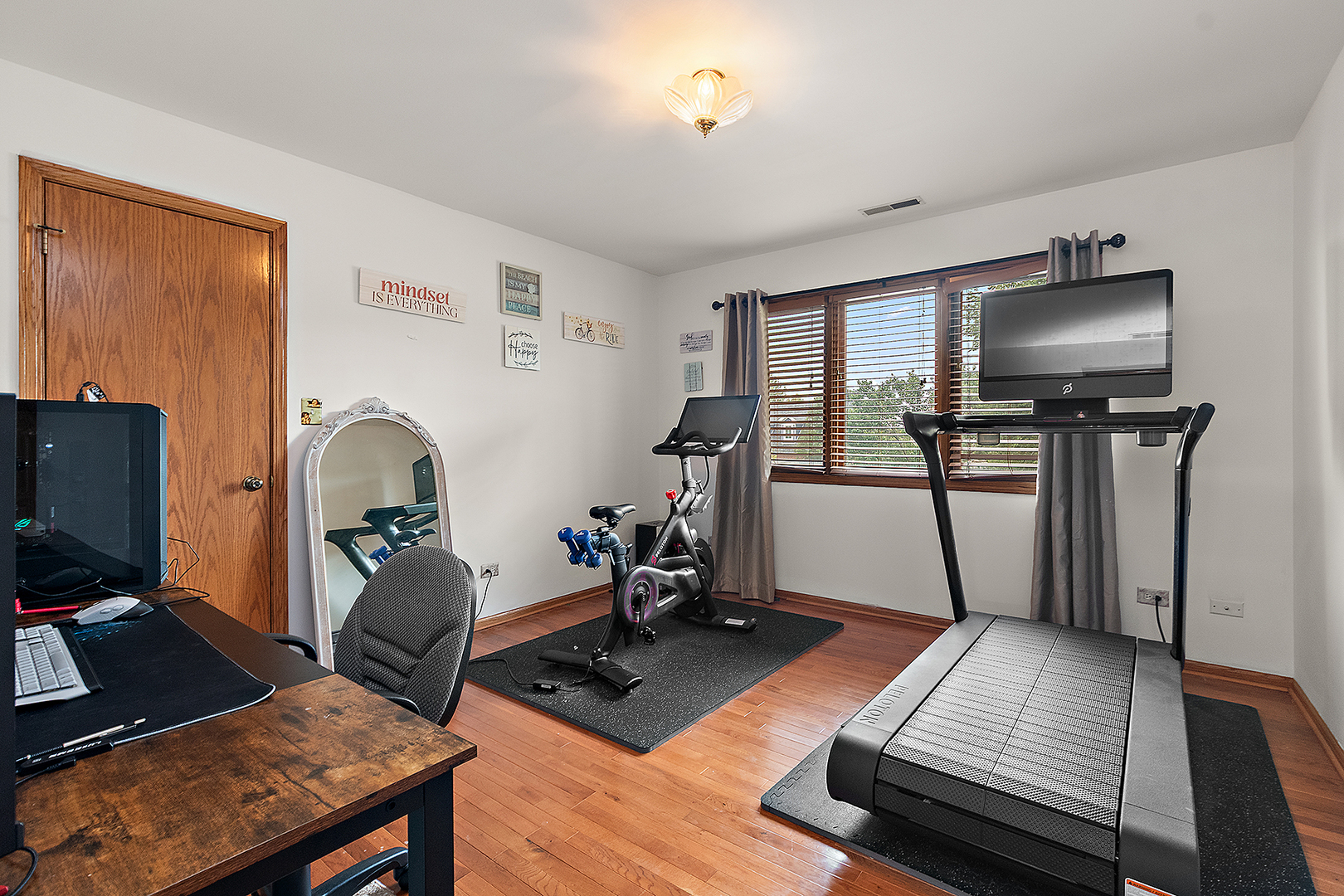 8036 Blarney Road, Tinley Park, IL 60477