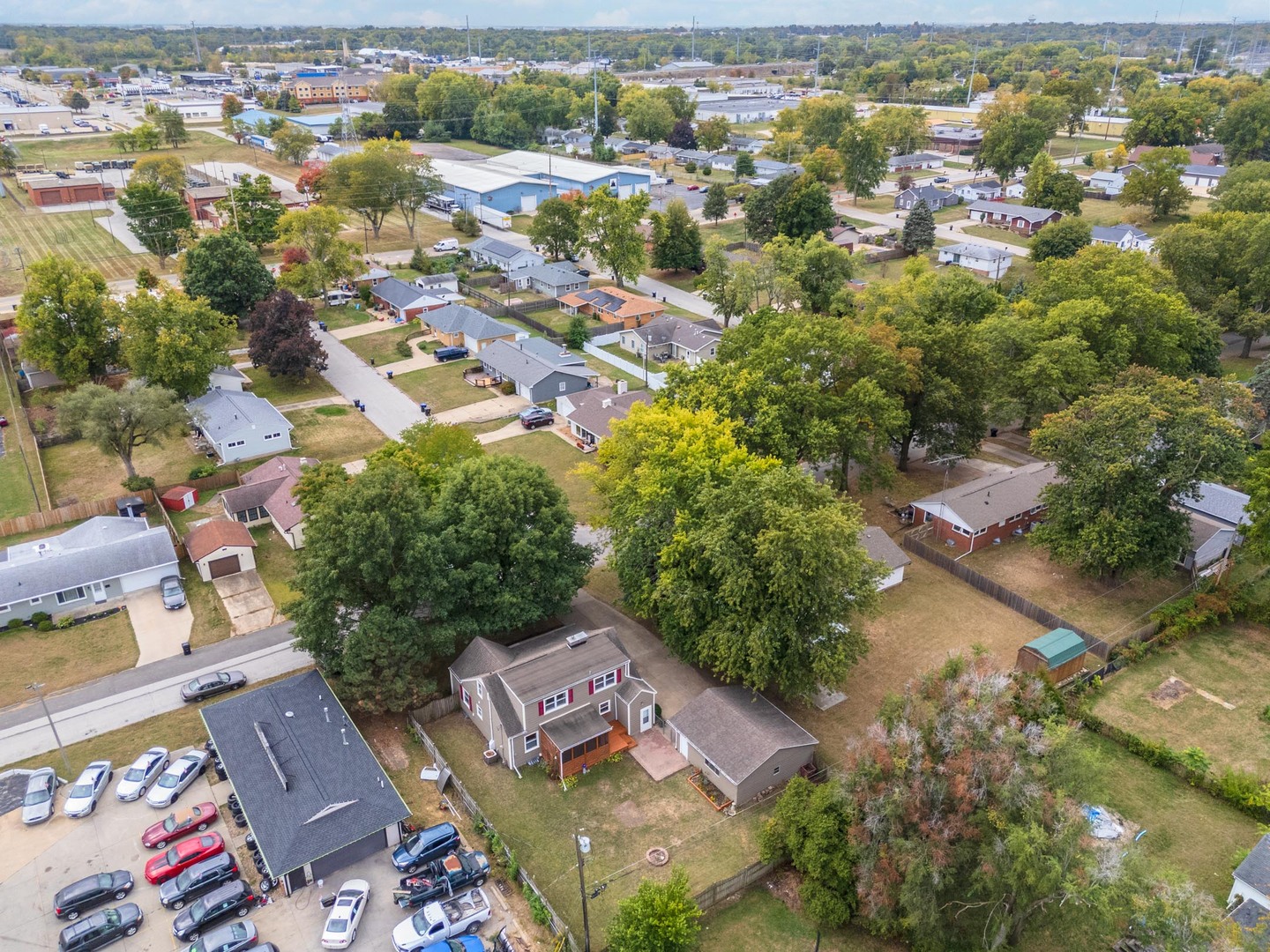 1114 Beechwood Avenue, Bloomington, IL 61701