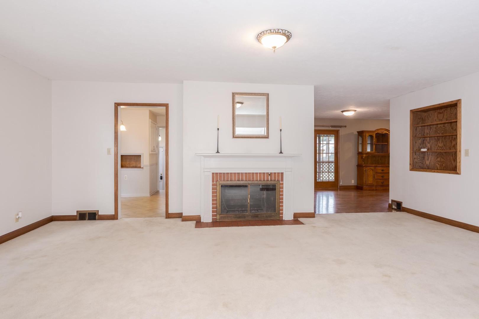 1114 Beechwood Avenue, Bloomington, IL 61701