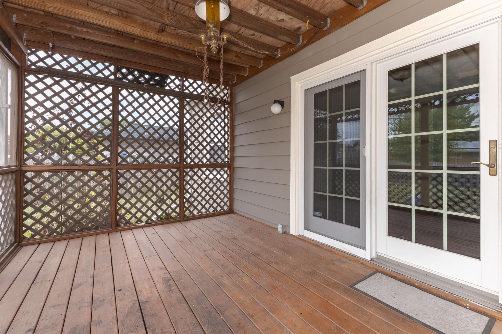 1114 Beechwood Avenue, Bloomington, IL 61701