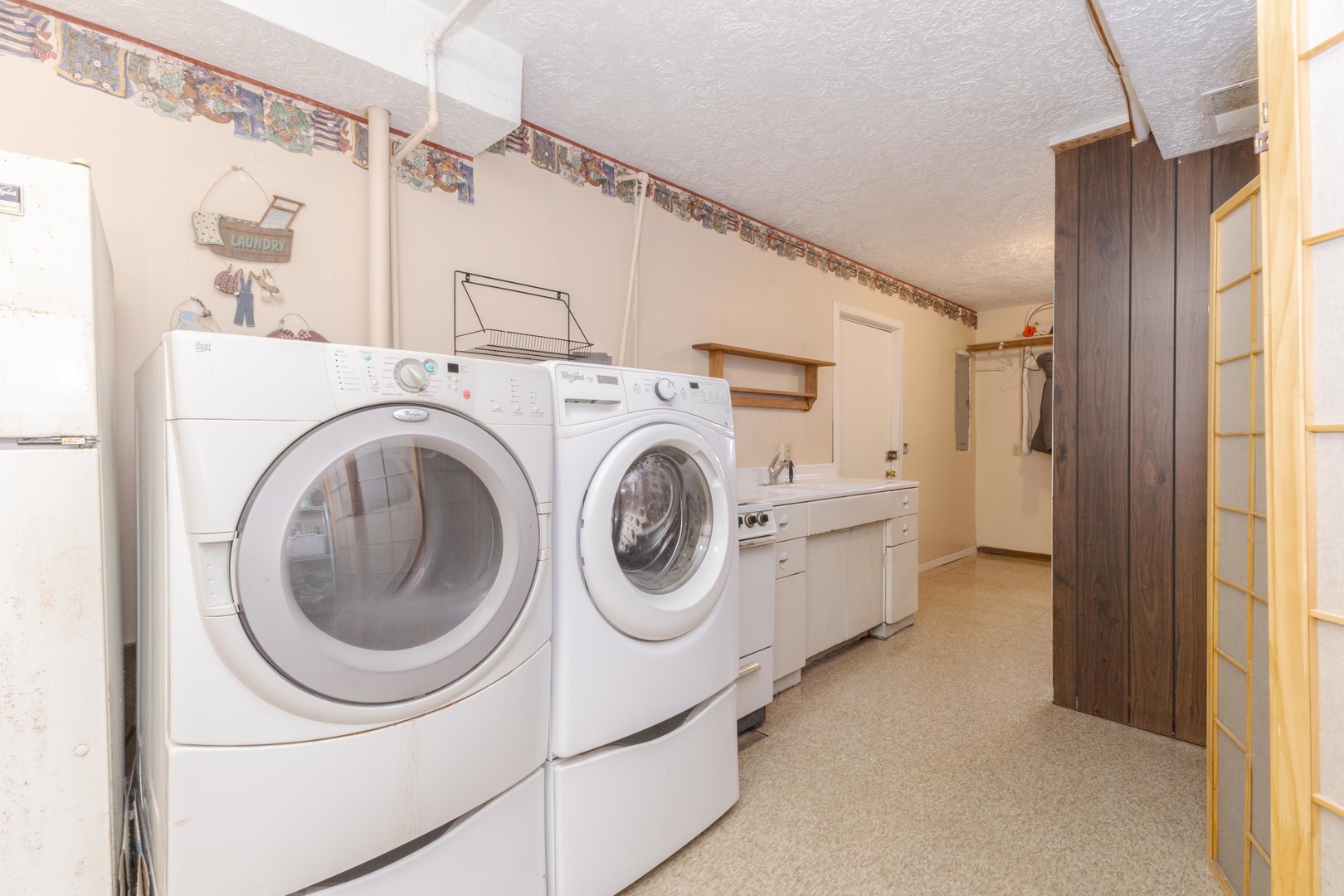 1909 Marzel Drive, Bloomington, IL 61701