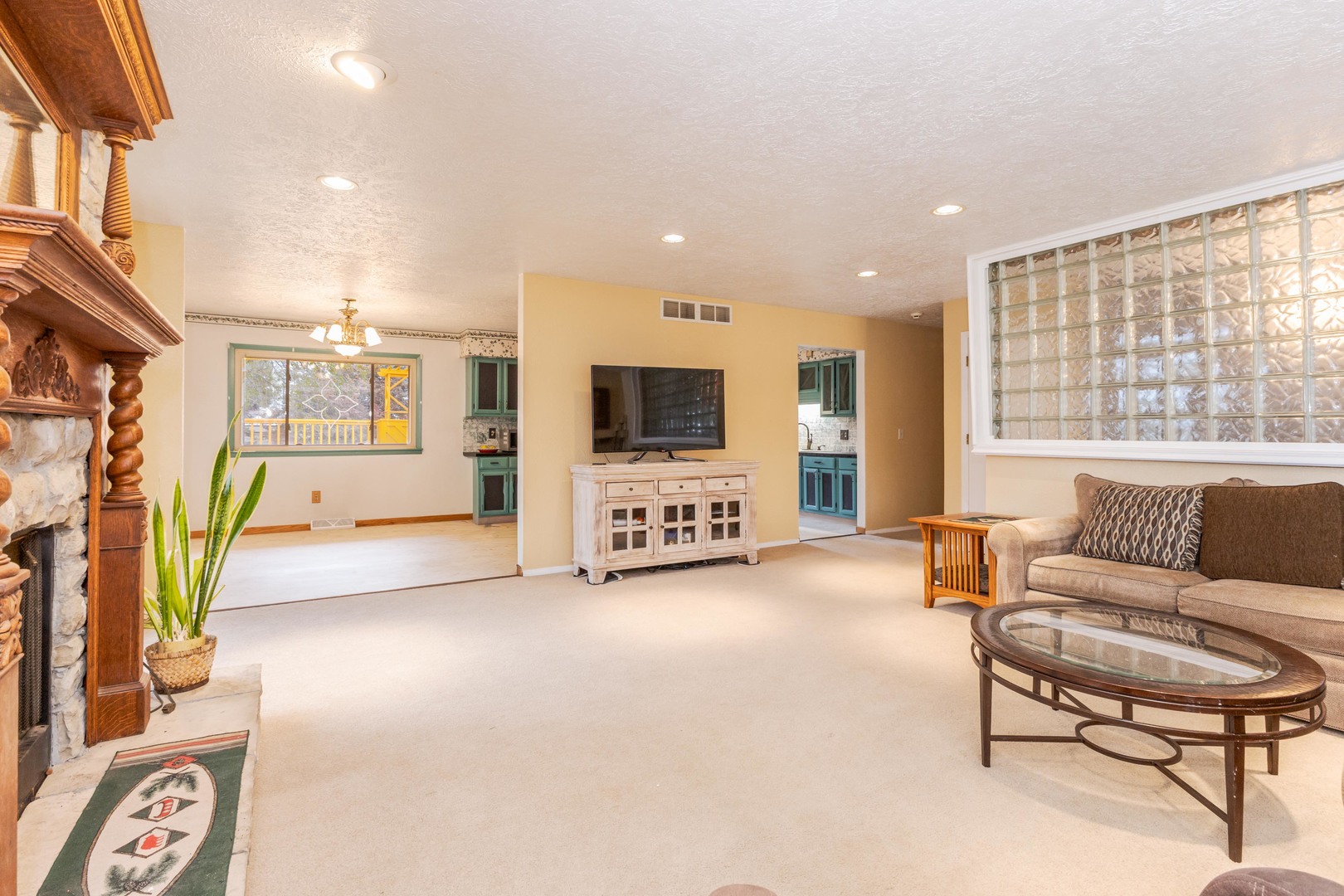 1909 Marzel Drive, Bloomington, IL 61701