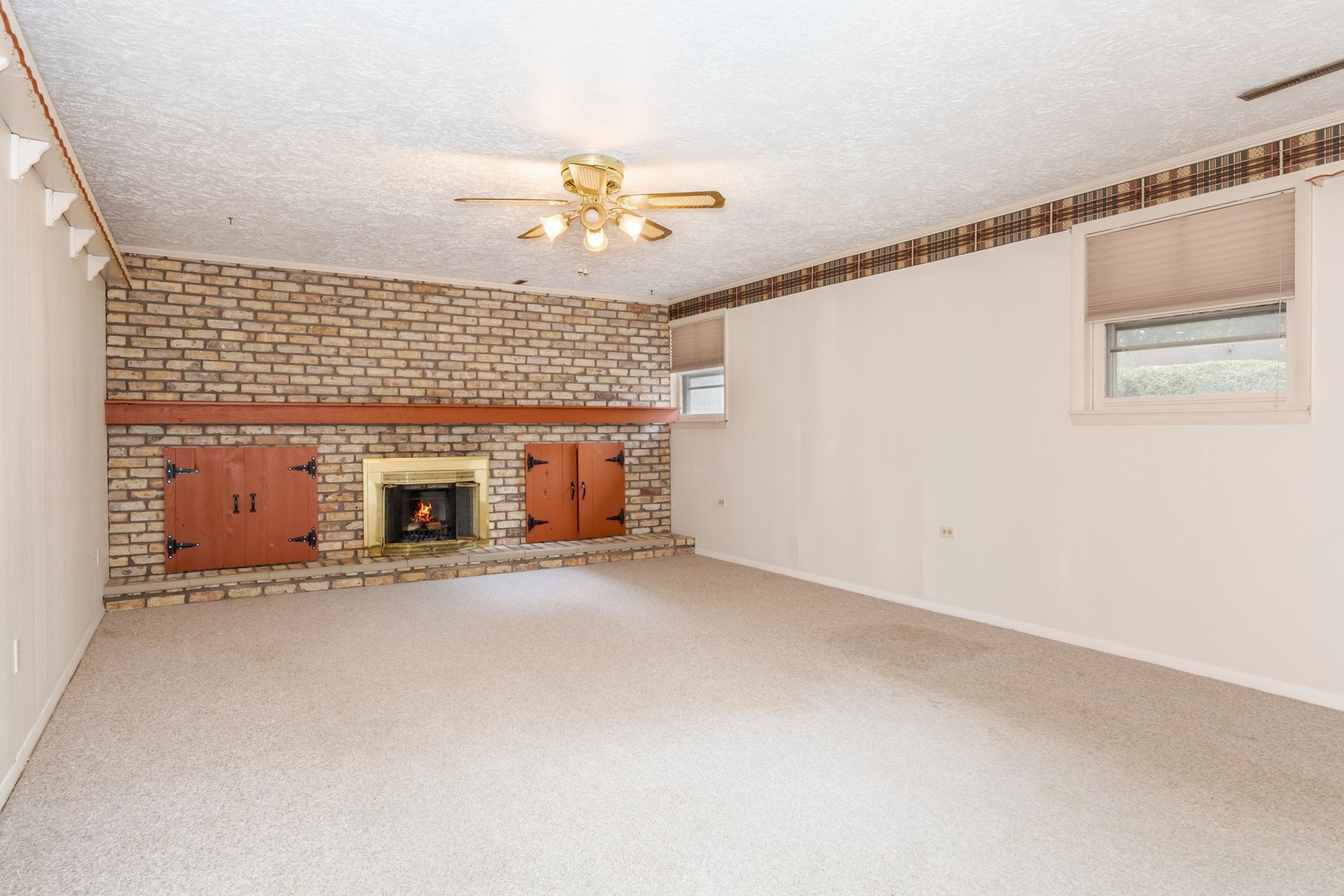 1909 Marzel Drive, Bloomington, IL 61701