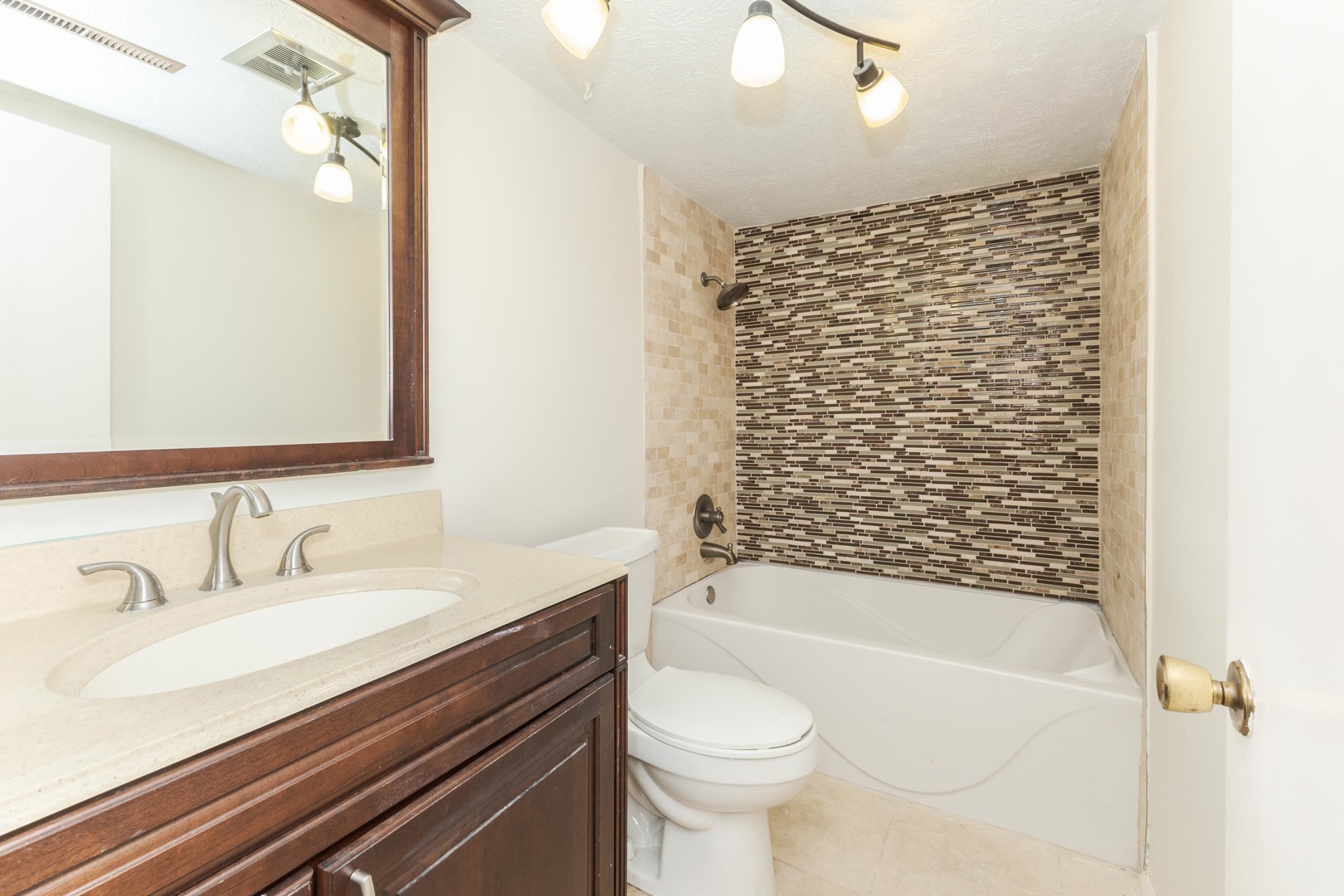 1909 Marzel Drive, Bloomington, IL 61701