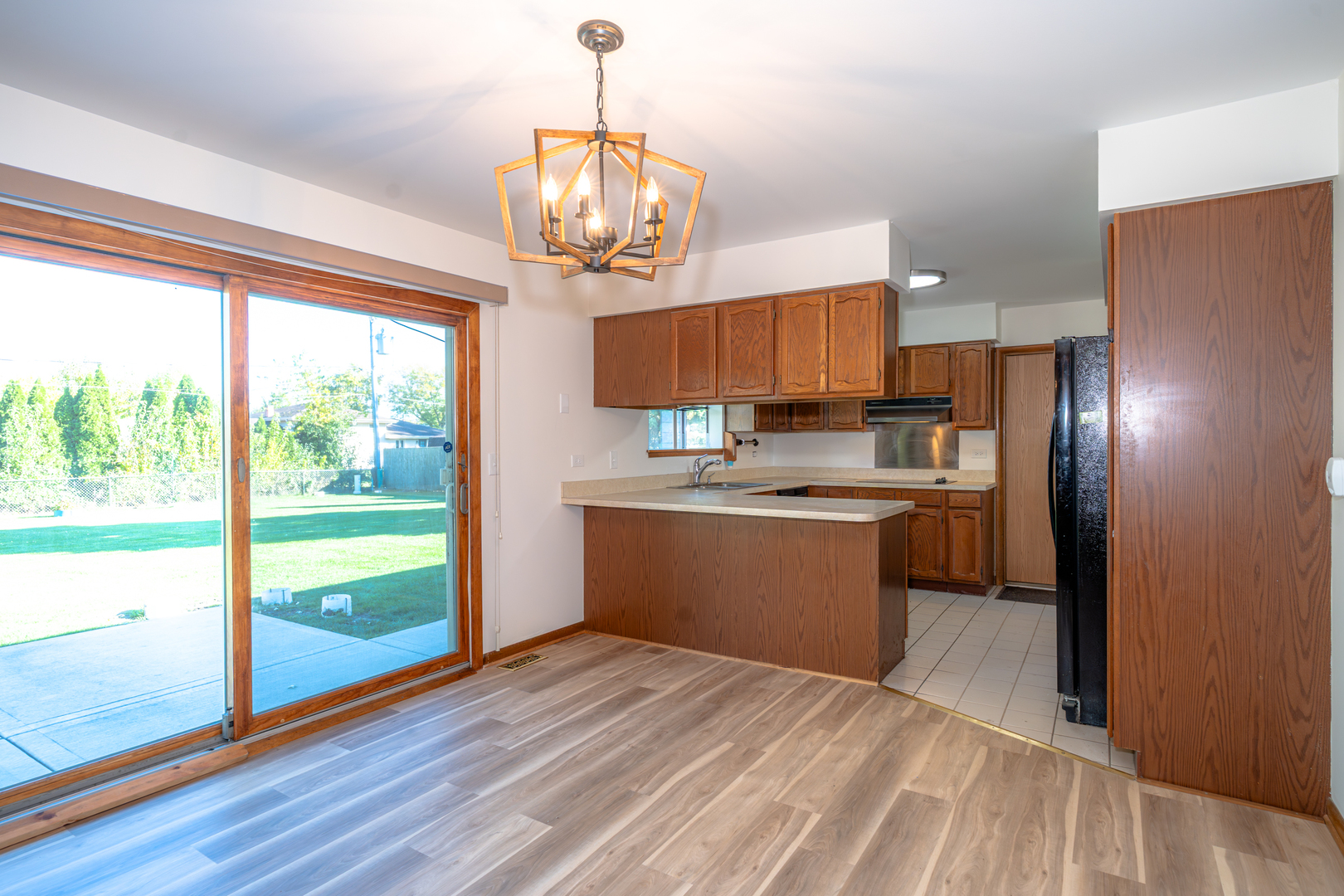 535 Logan Street, Roselle, IL 60172