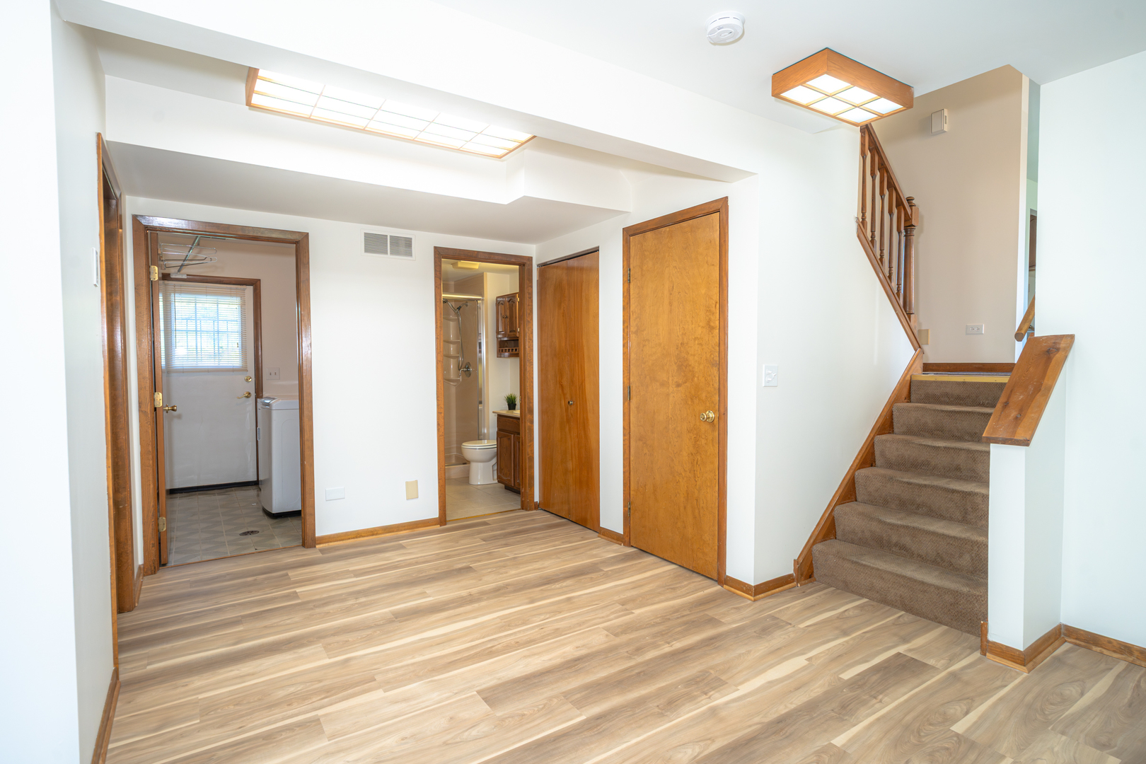 535 Logan Street, Roselle, IL 60172