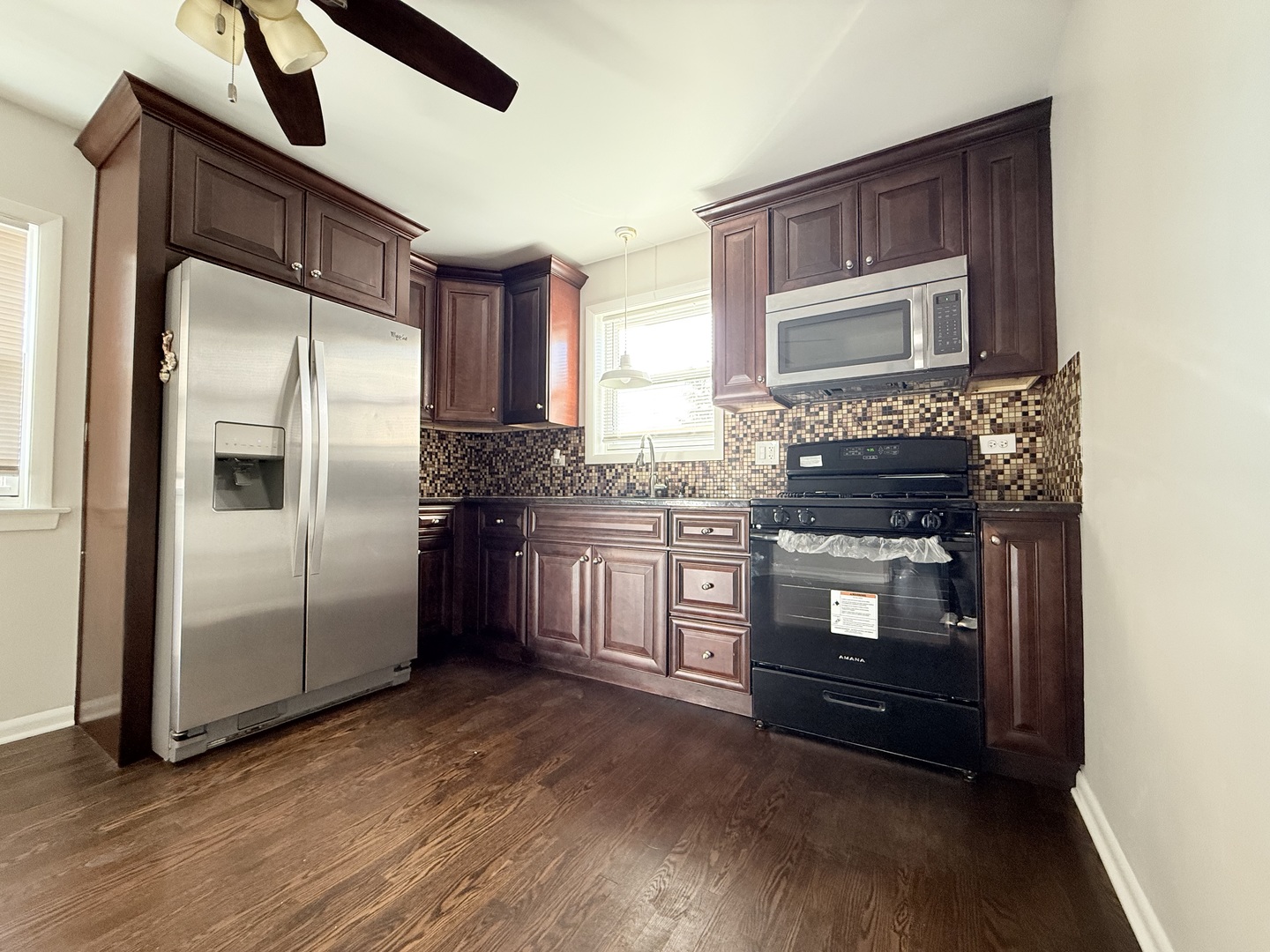 5850 S Neva Avenue, Chicago, IL 60638