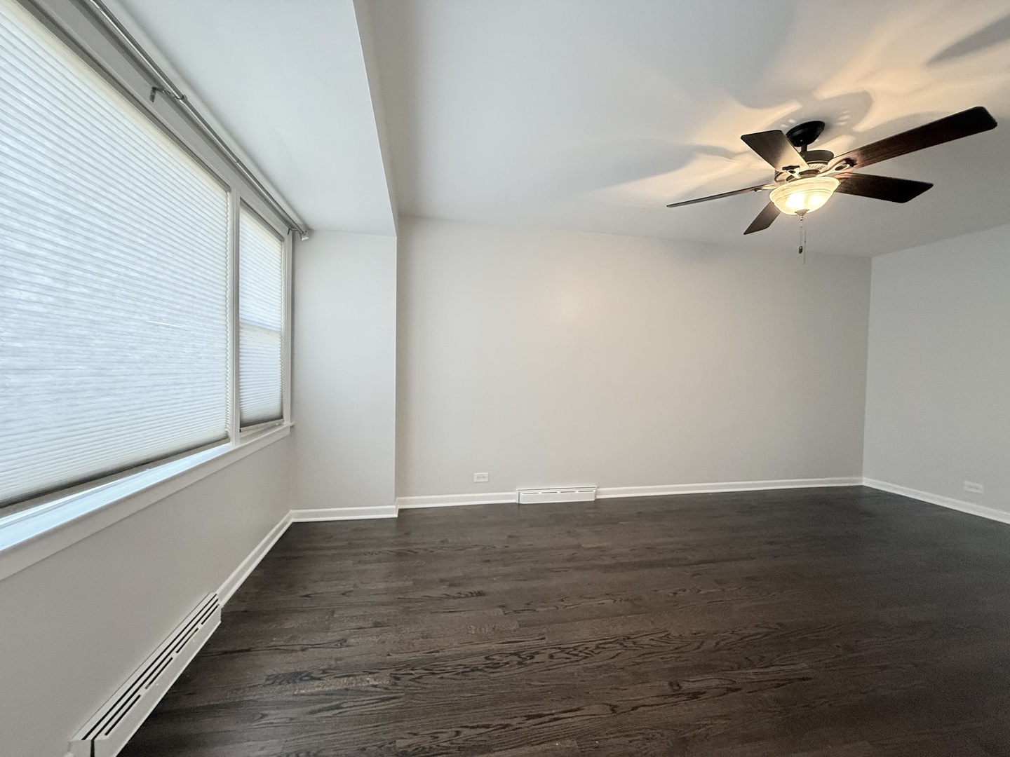 5850 S Neva Avenue, Chicago, IL 60638