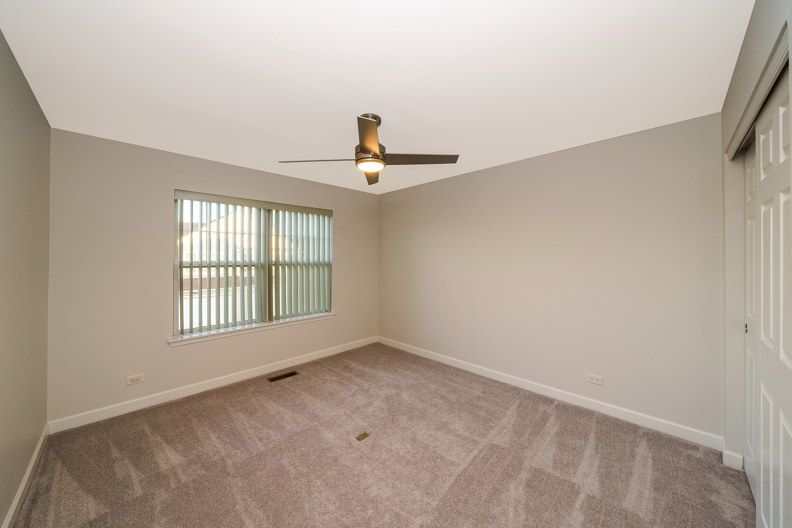 2930 Glacier Way #A, Wauconda, IL 60084