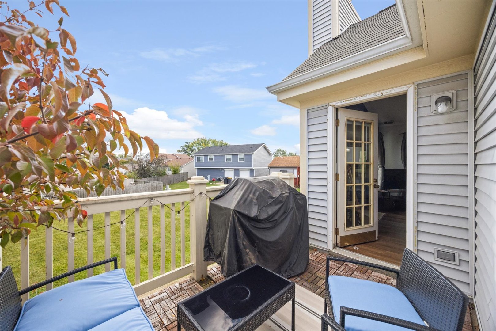 1968 Quaker Hollow Lane, Streamwood, IL 60107