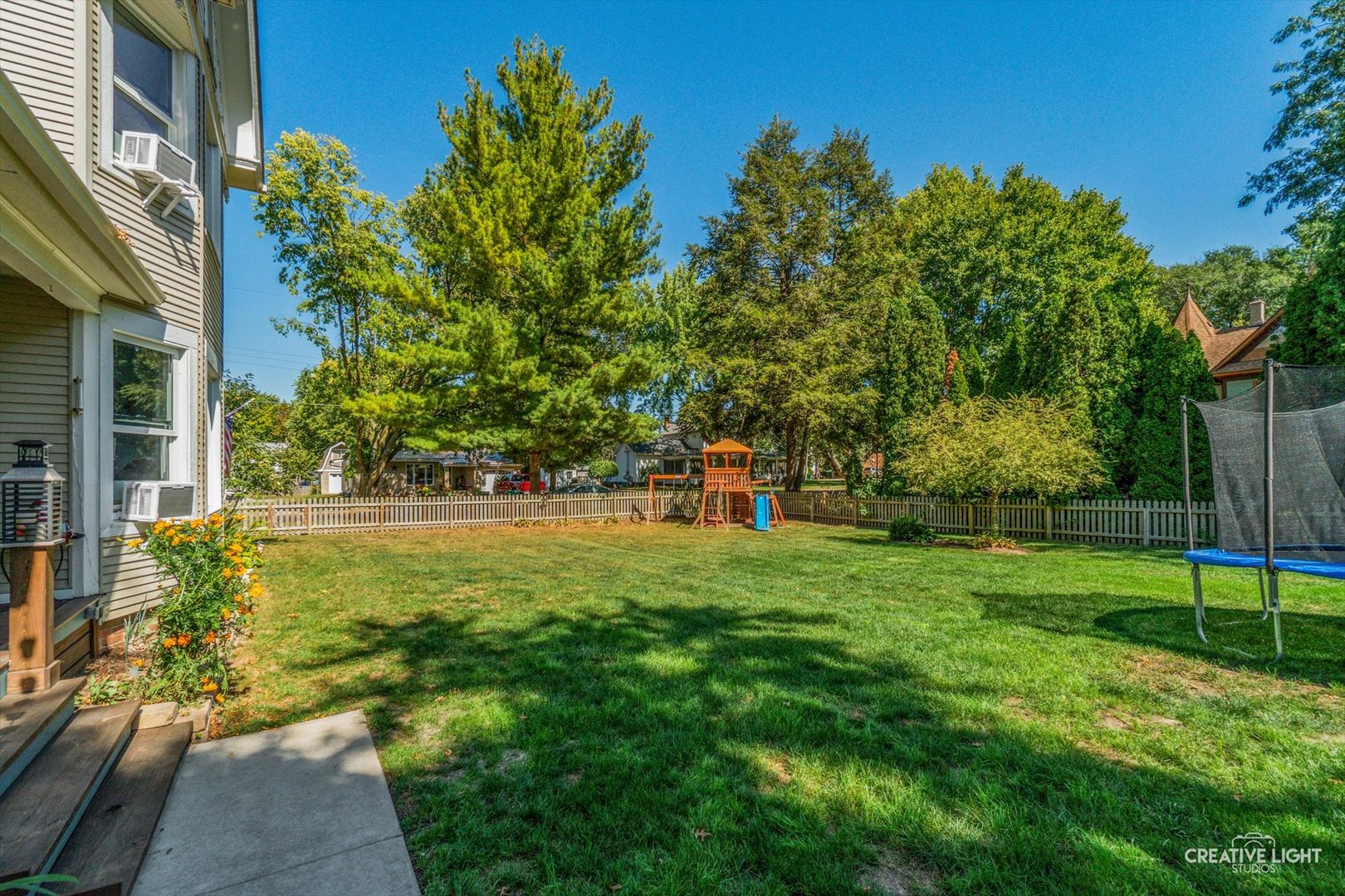 325 W Grant Street, Sheridan, IL 60551