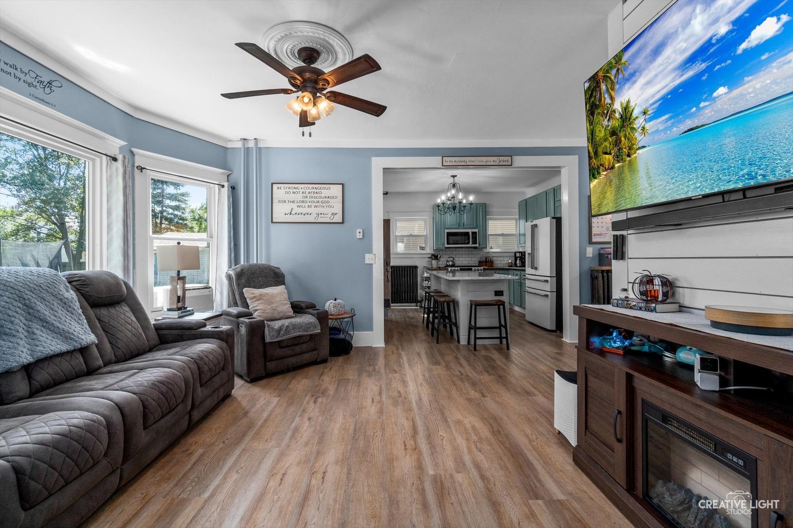 325 W Grant Street, Sheridan, IL 60551