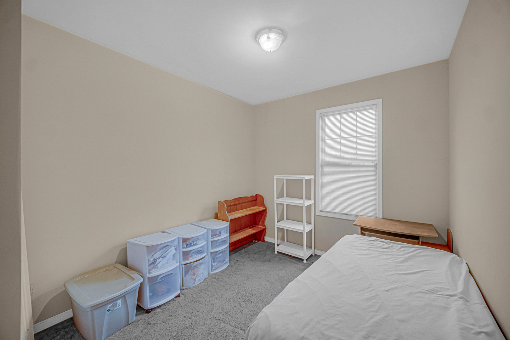 4635 S Greenwood Avenue, Chicago, IL 60653