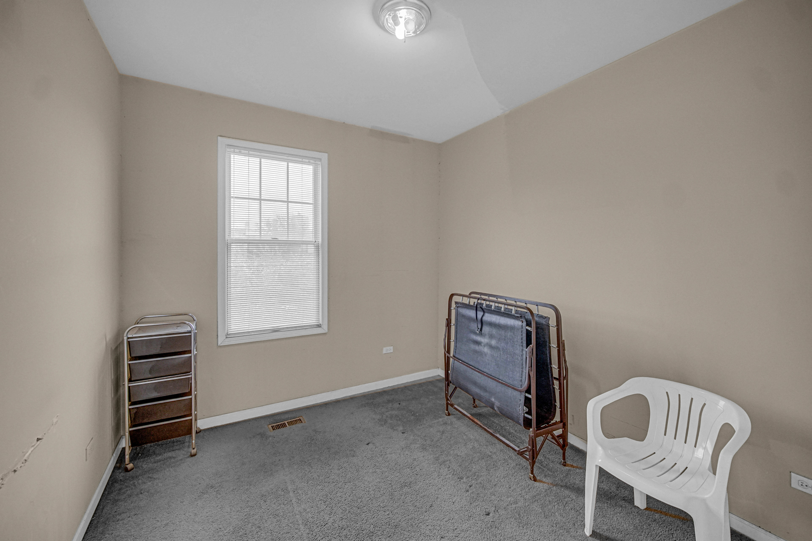 4635 S Greenwood Avenue, Chicago, IL 60653