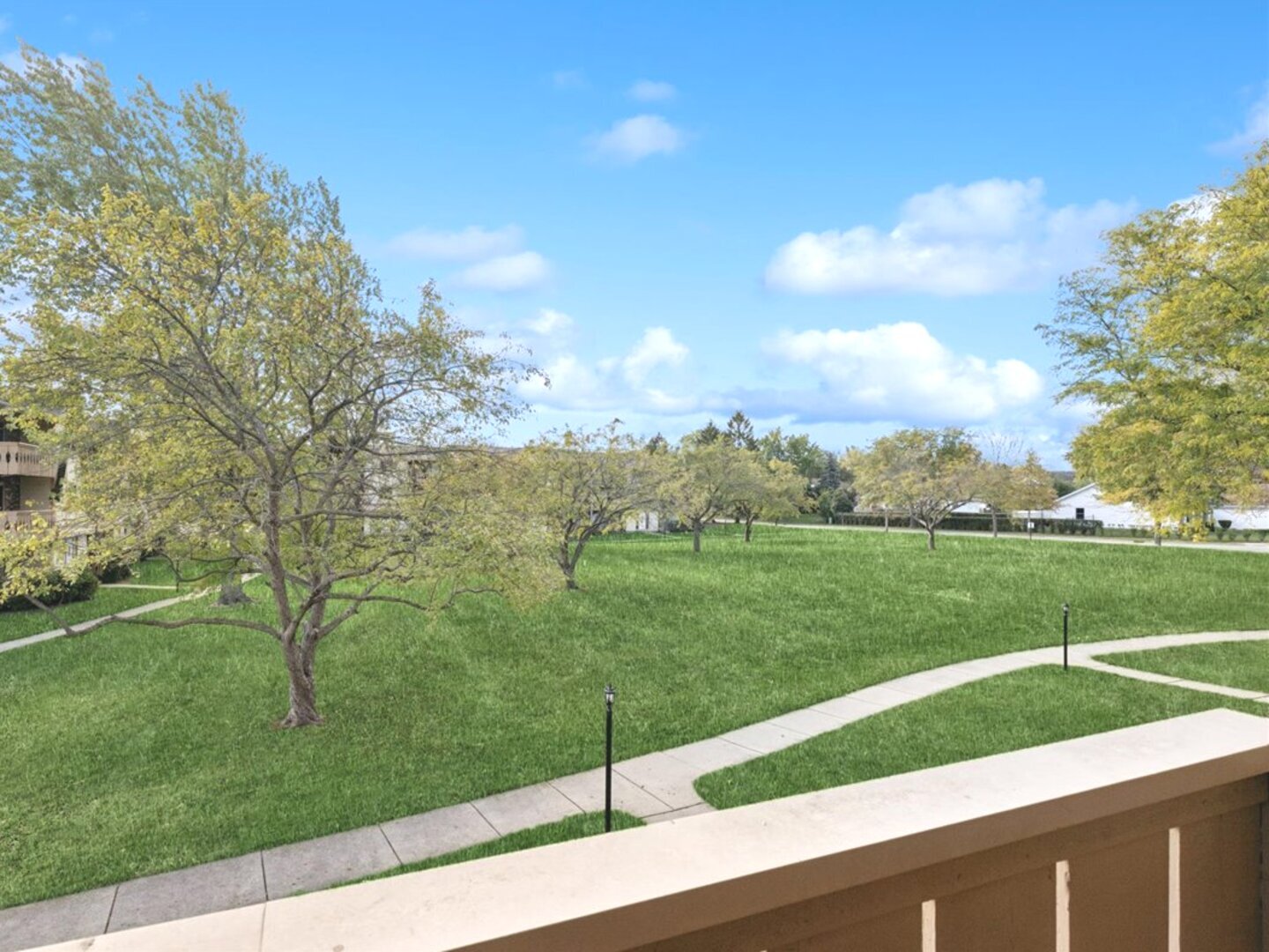 11 Echo Court #12, Vernon Hills, IL 60061