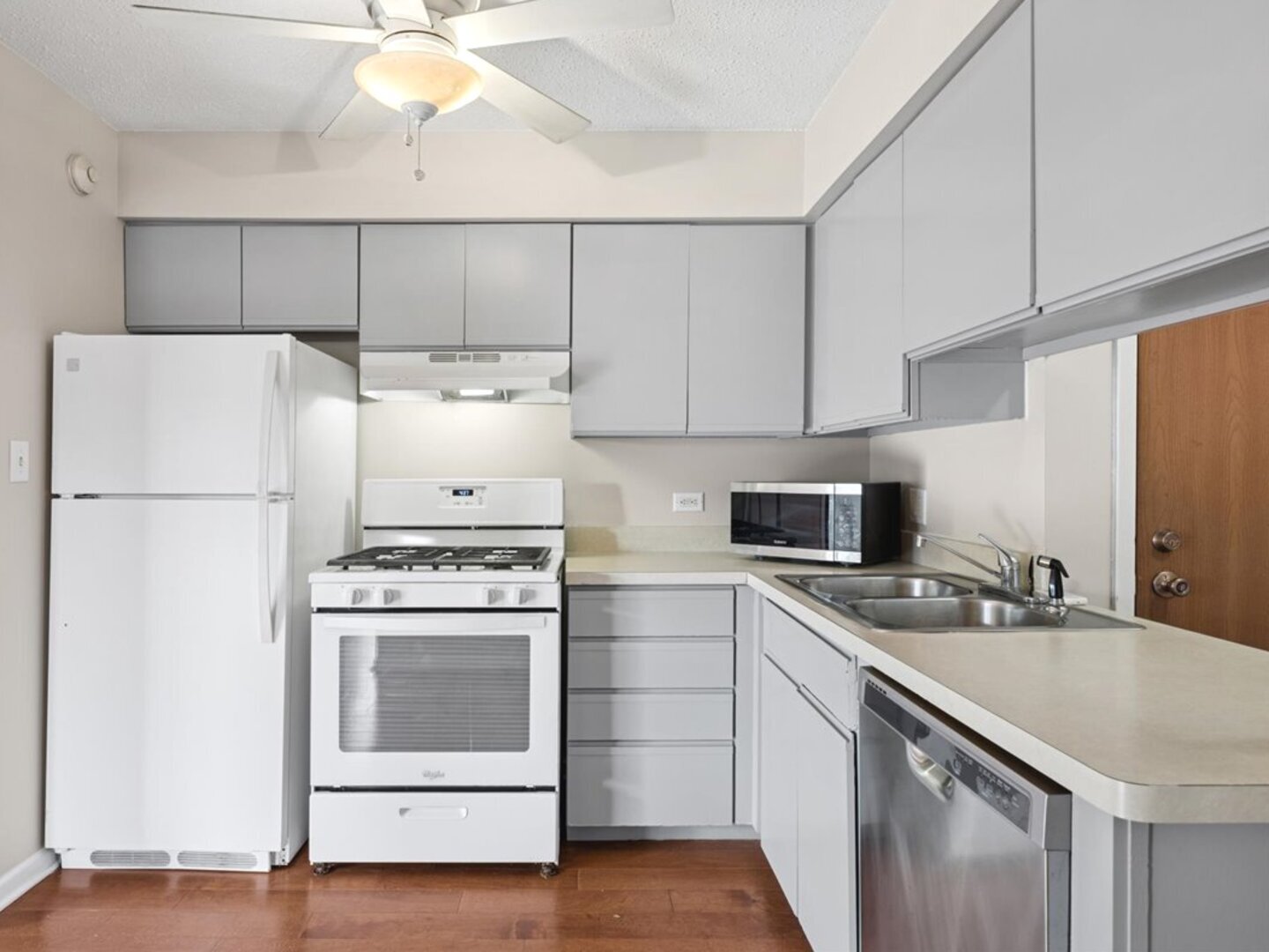 11 Echo Court #12, Vernon Hills, IL 60061