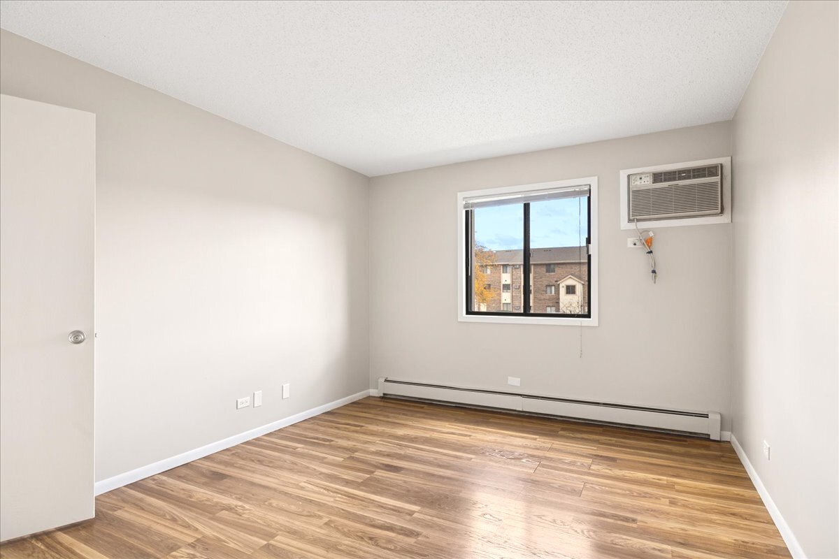 11 Echo Court #12, Vernon Hills, IL 60061