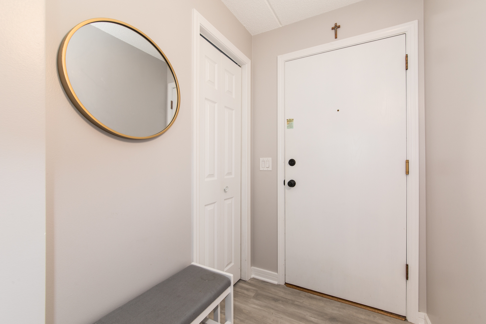 6430 W Belle Plaine Avenue #307, Chicago, IL 60634