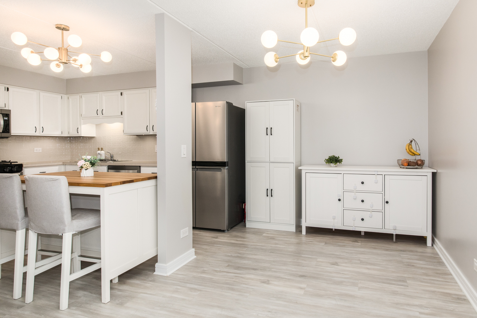 6430 W Belle Plaine Avenue #307, Chicago, IL 60634