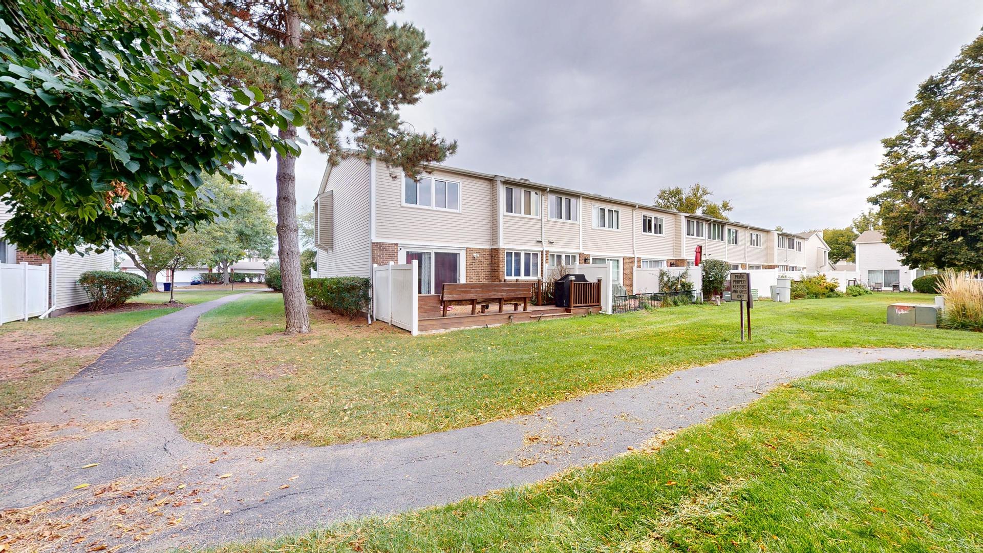 333 Redwing Drive, Deerfield, IL 60015