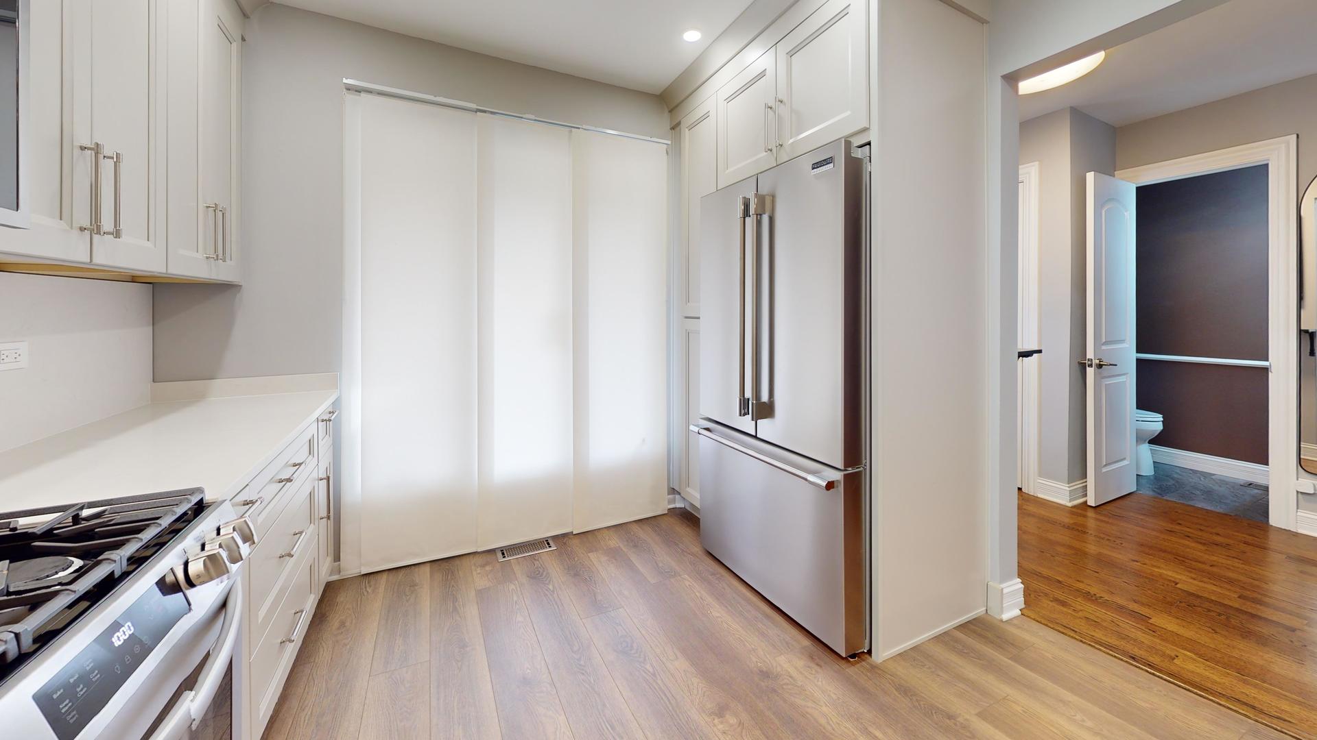 333 Redwing Drive, Deerfield, IL 60015