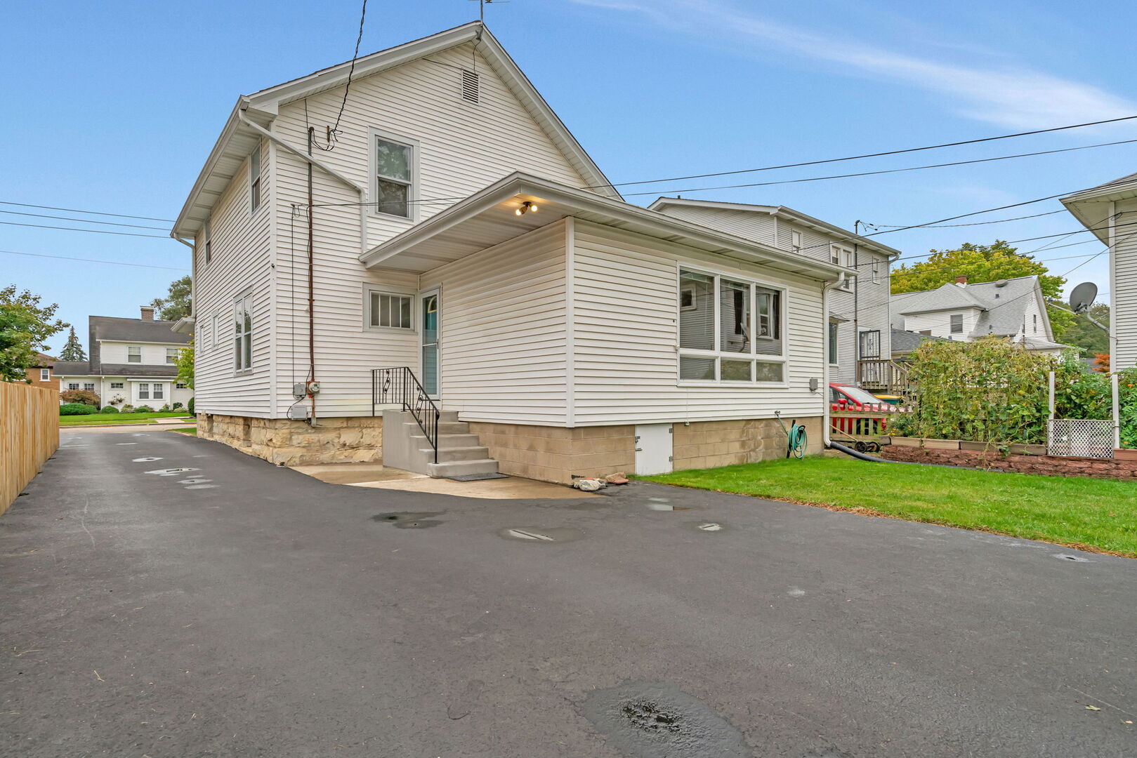 1105 Taylor Street, Joliet, IL 60435