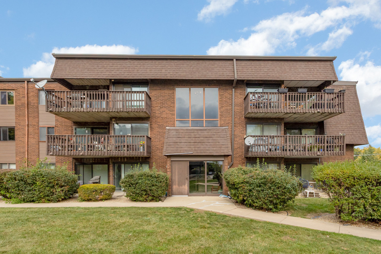 1615 Richmond Circle #101, Joliet, IL 60435