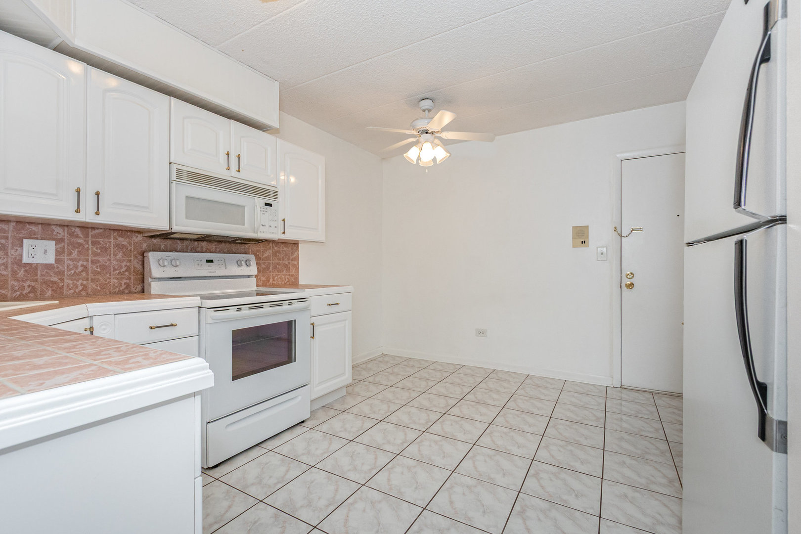 1615 Richmond Circle #101, Joliet, IL 60435