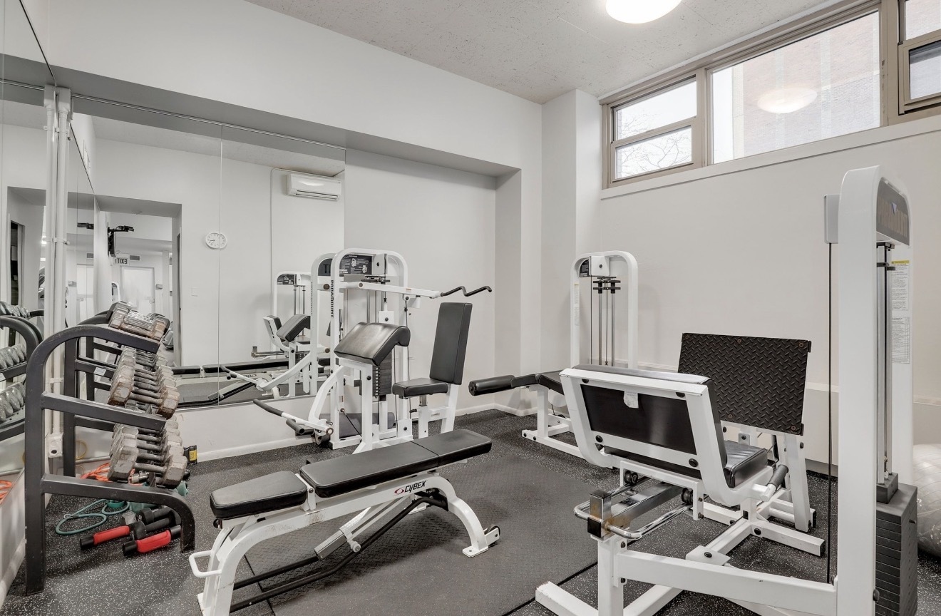1550 N Lake Shore Drive #9F, Chicago, IL 60610