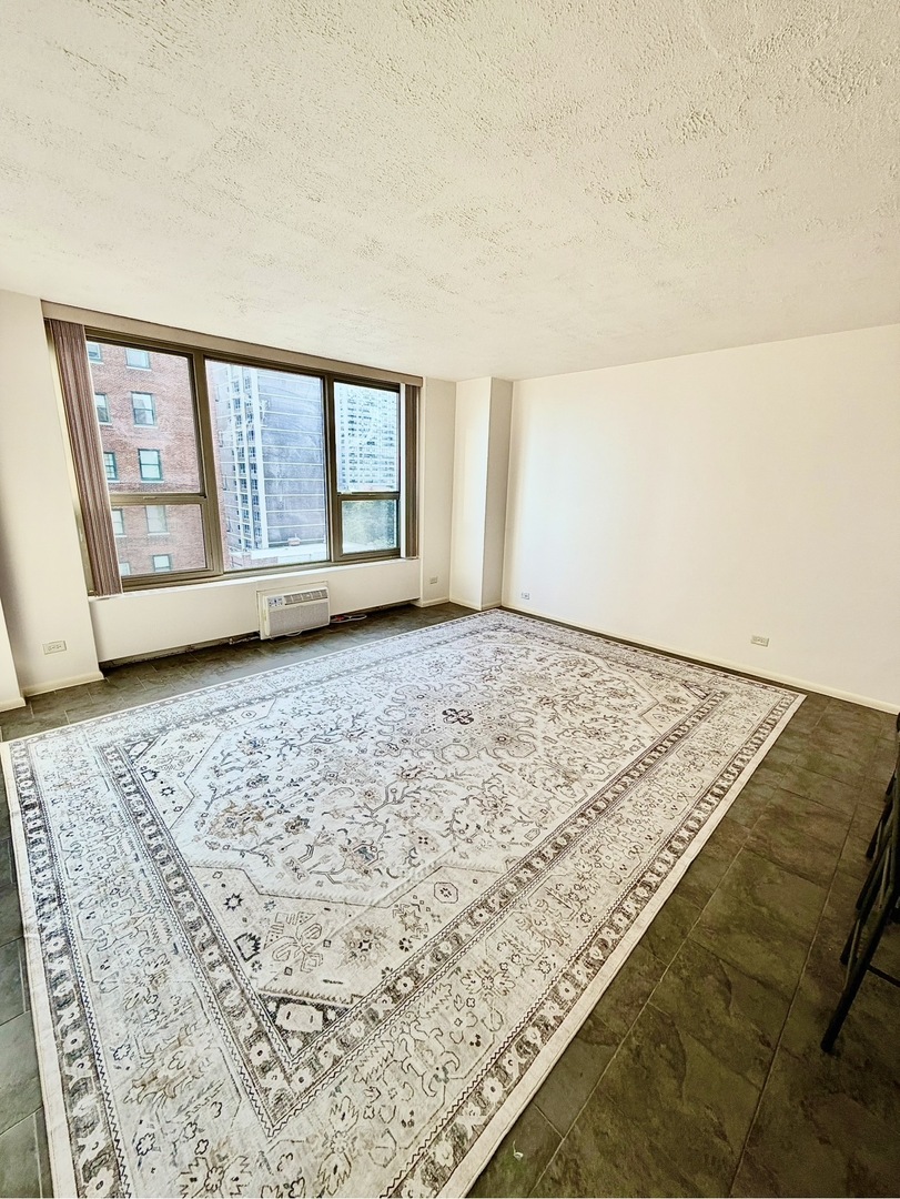 1550 N Lake Shore Drive #9F, Chicago, IL 60610