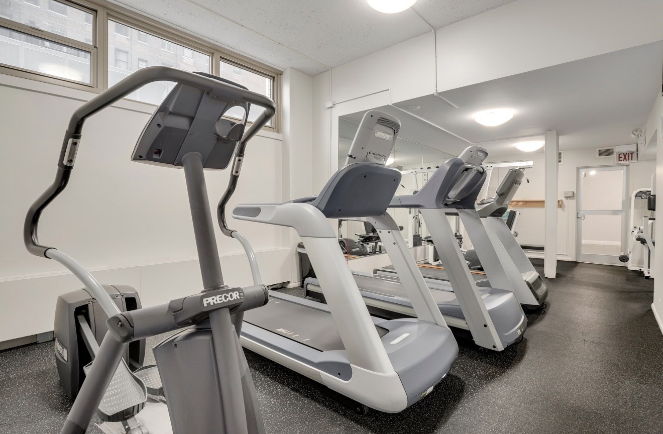 1550 N Lake Shore Drive #9F, Chicago, IL 60610
