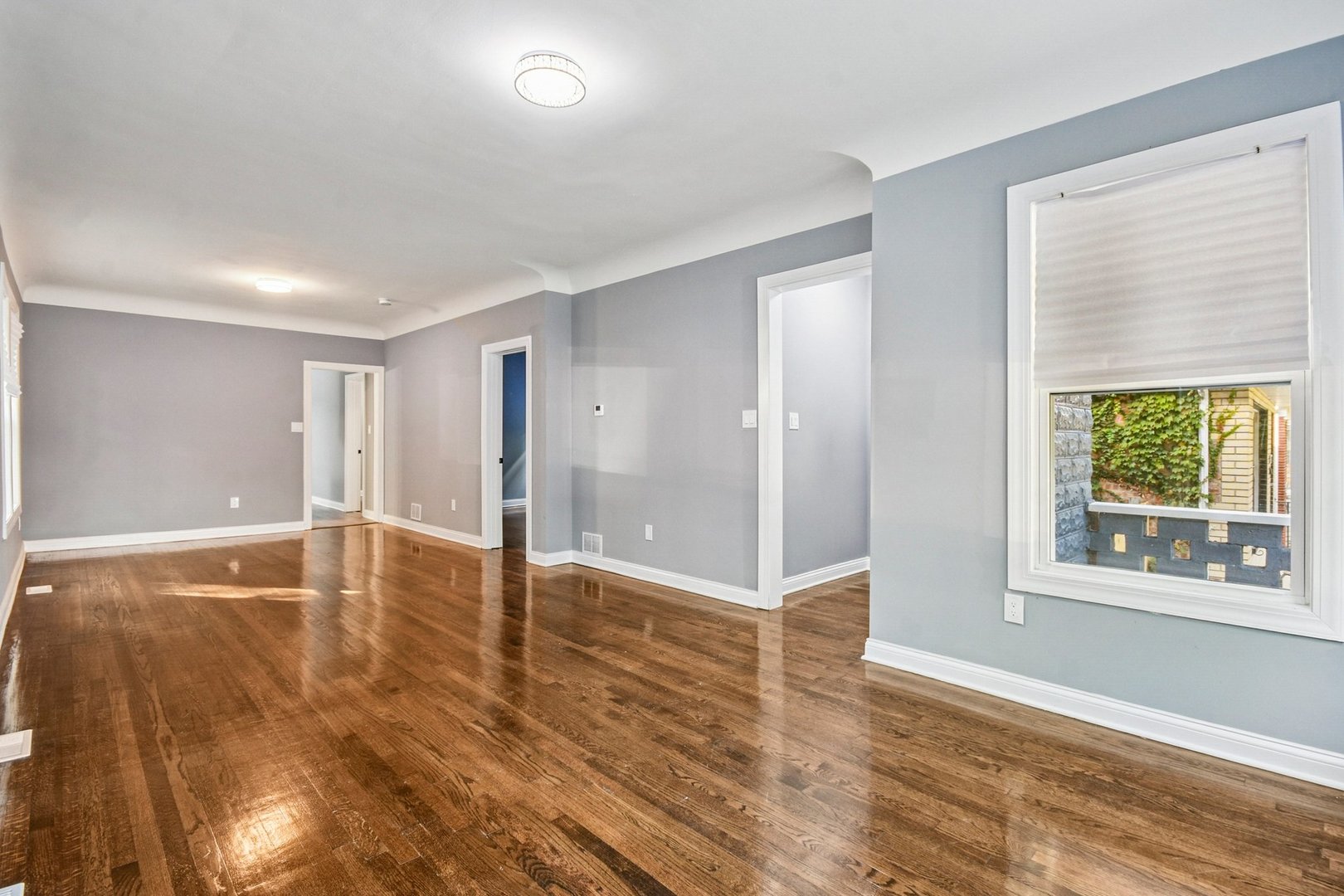 8536 S Maryland Avenue, Chicago, IL 60619