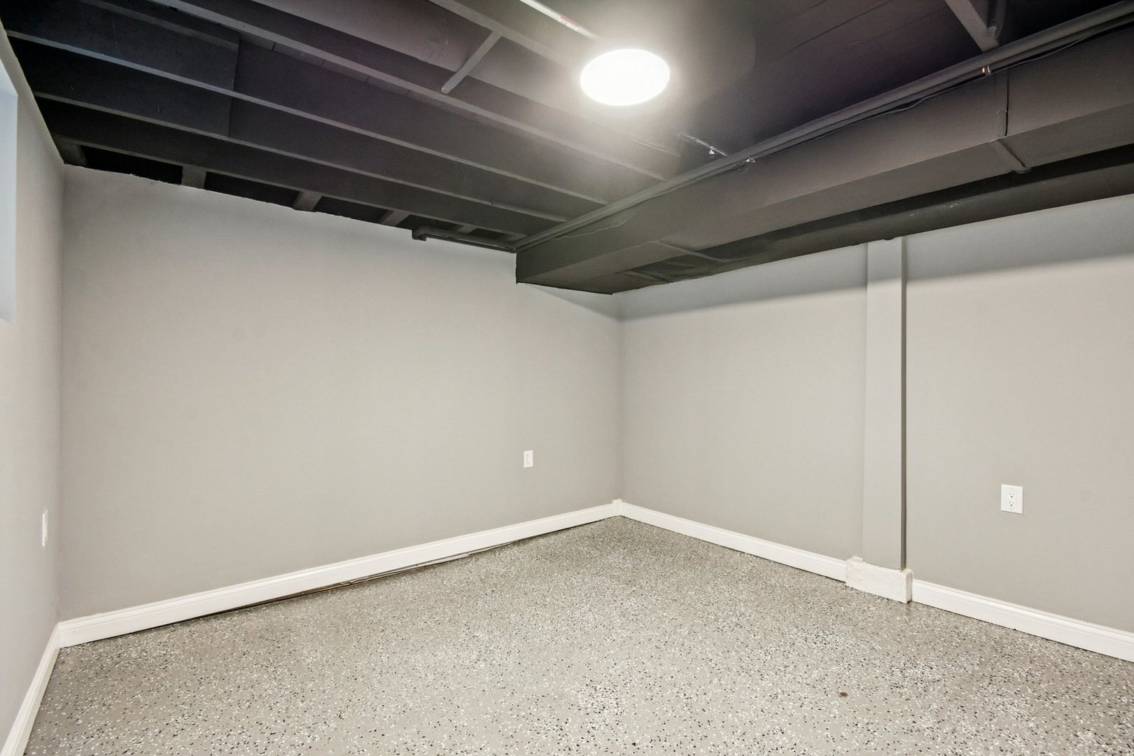 8536 S Maryland Avenue, Chicago, IL 60619