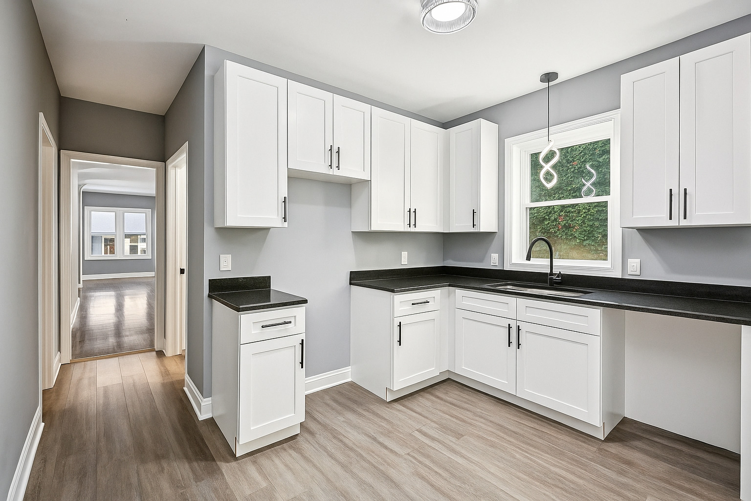 8536 S Maryland Avenue, Chicago, IL 60619