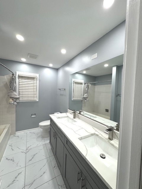 1256 ERIC Lane, Lake Zurich, IL 60047