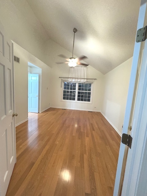 1256 ERIC Lane, Lake Zurich, IL 60047