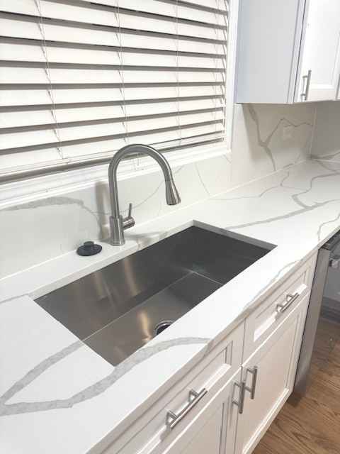 1256 ERIC Lane, Lake Zurich, IL 60047