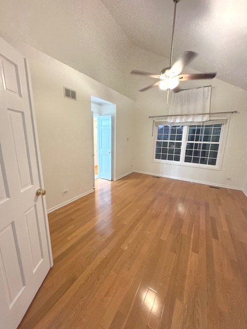 1256 ERIC Lane, Lake Zurich, IL 60047