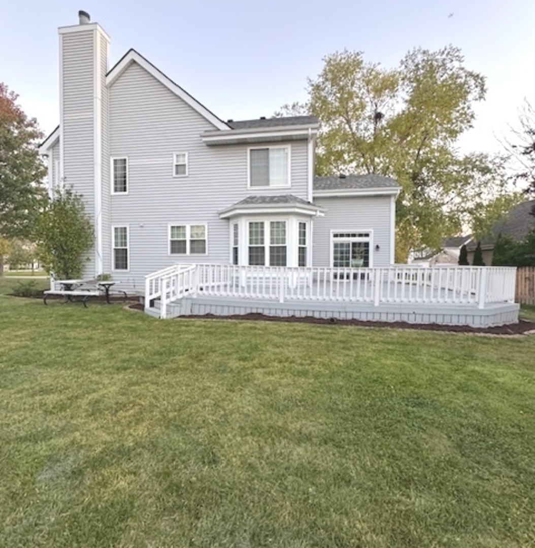 1256 ERIC Lane, Lake Zurich, IL 60047