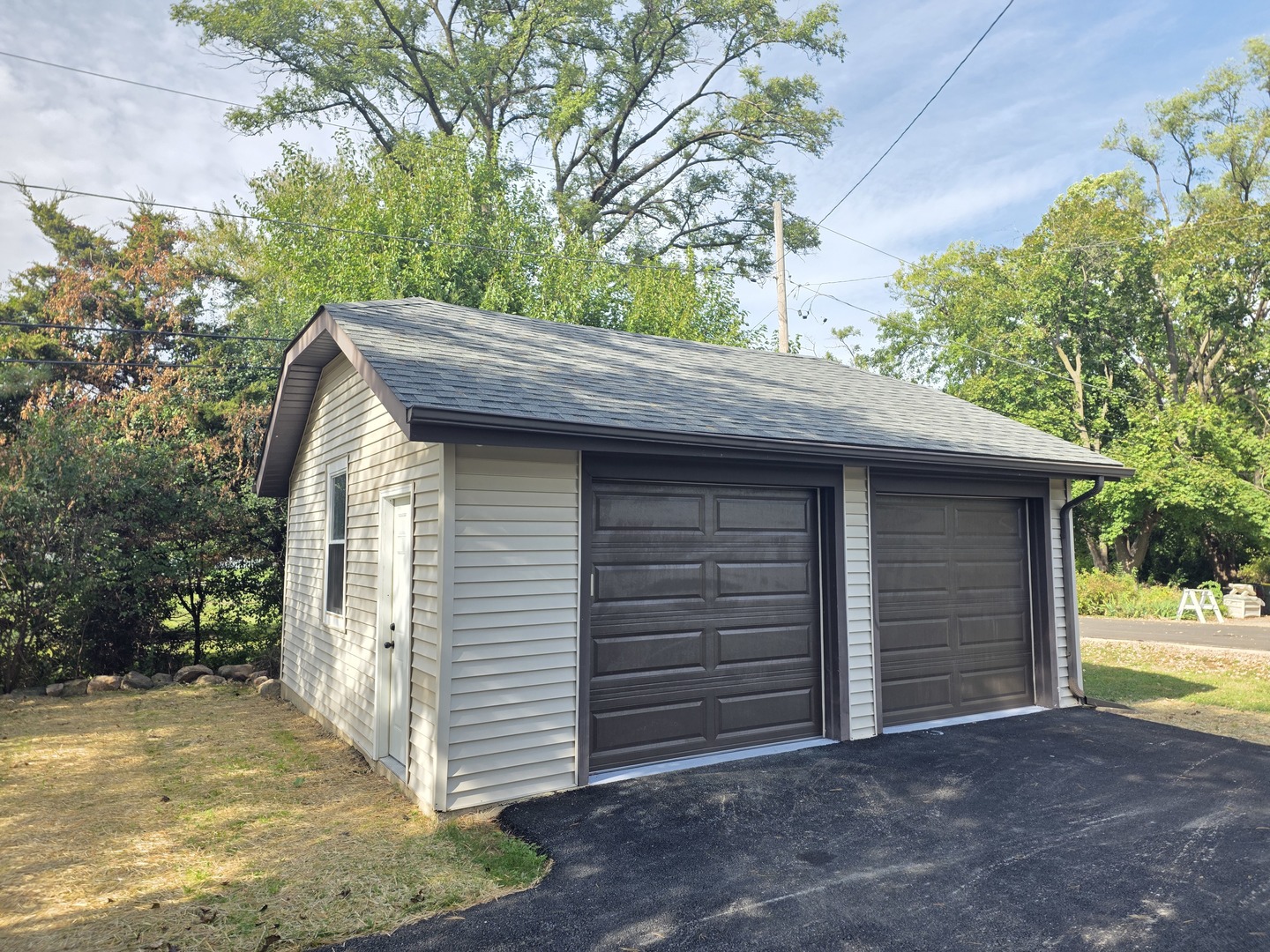 1302 S Luther Avenue, Lombard, IL 60148