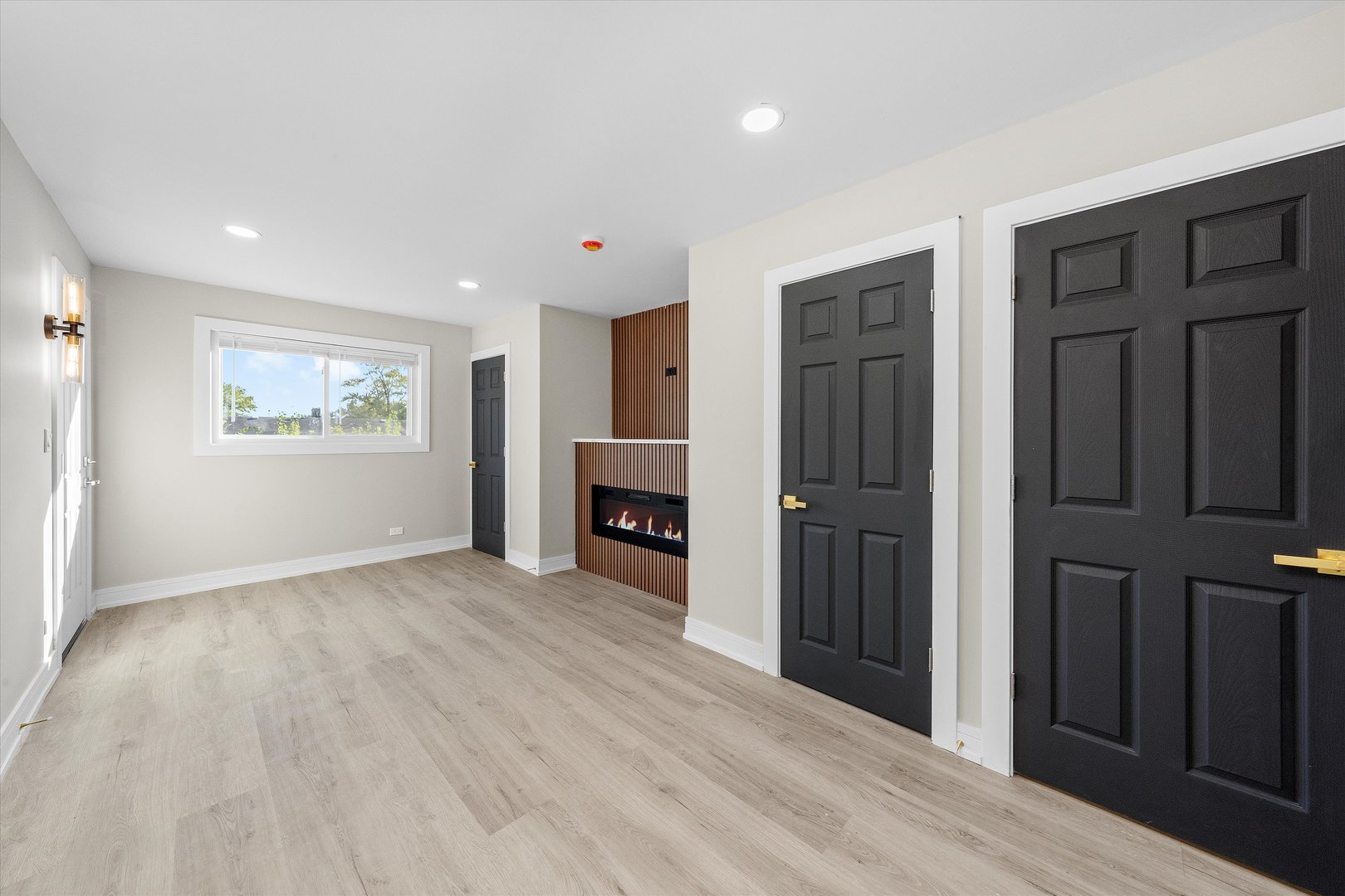 16619 Marshfield Avenue, Markham, IL 60428